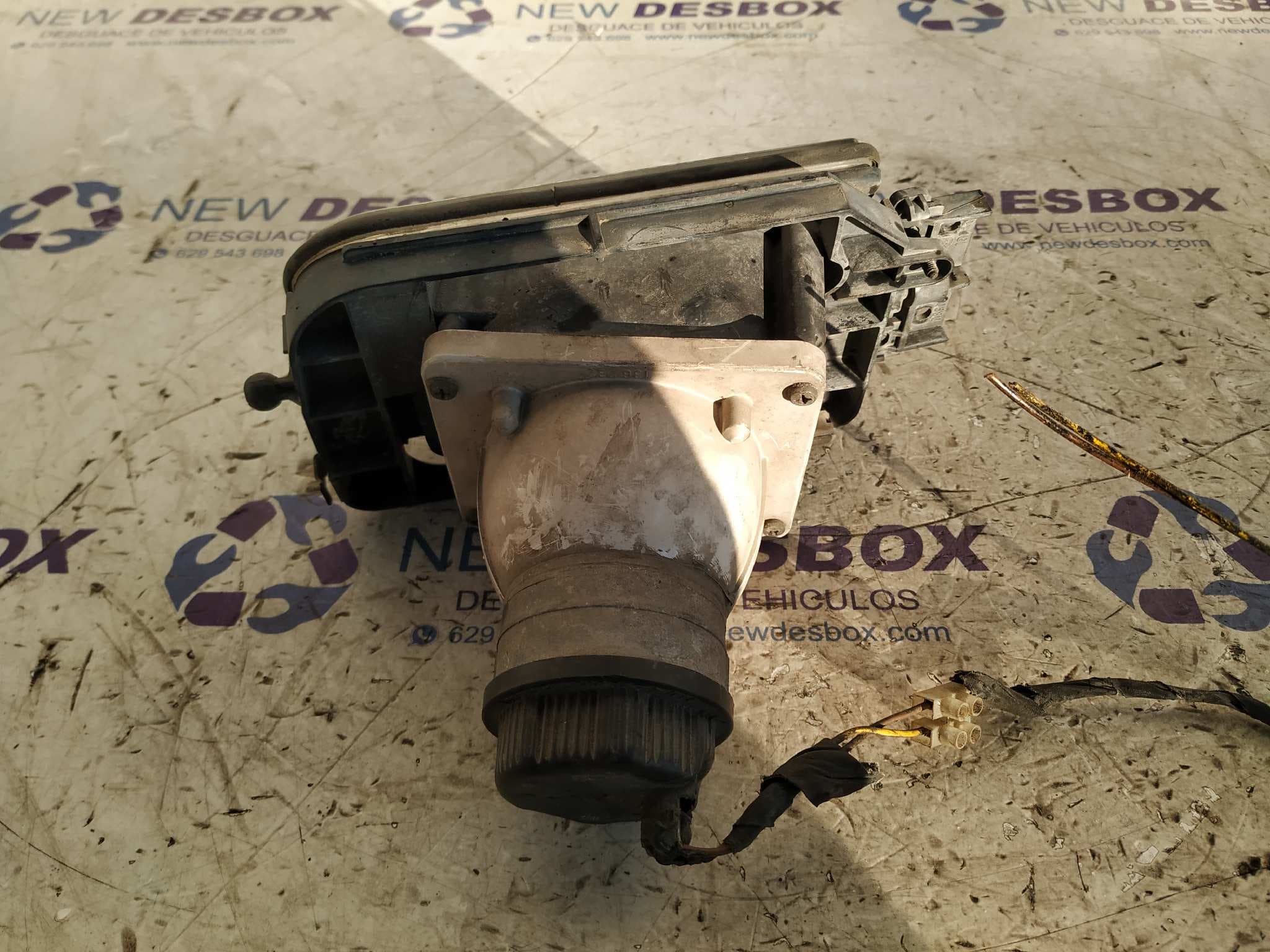Recambio de FARO ANTINIEBLA IZQUIERDO para BMW SERIE 5 BERLINA (E34) referencia OEM IAM 301133974 4