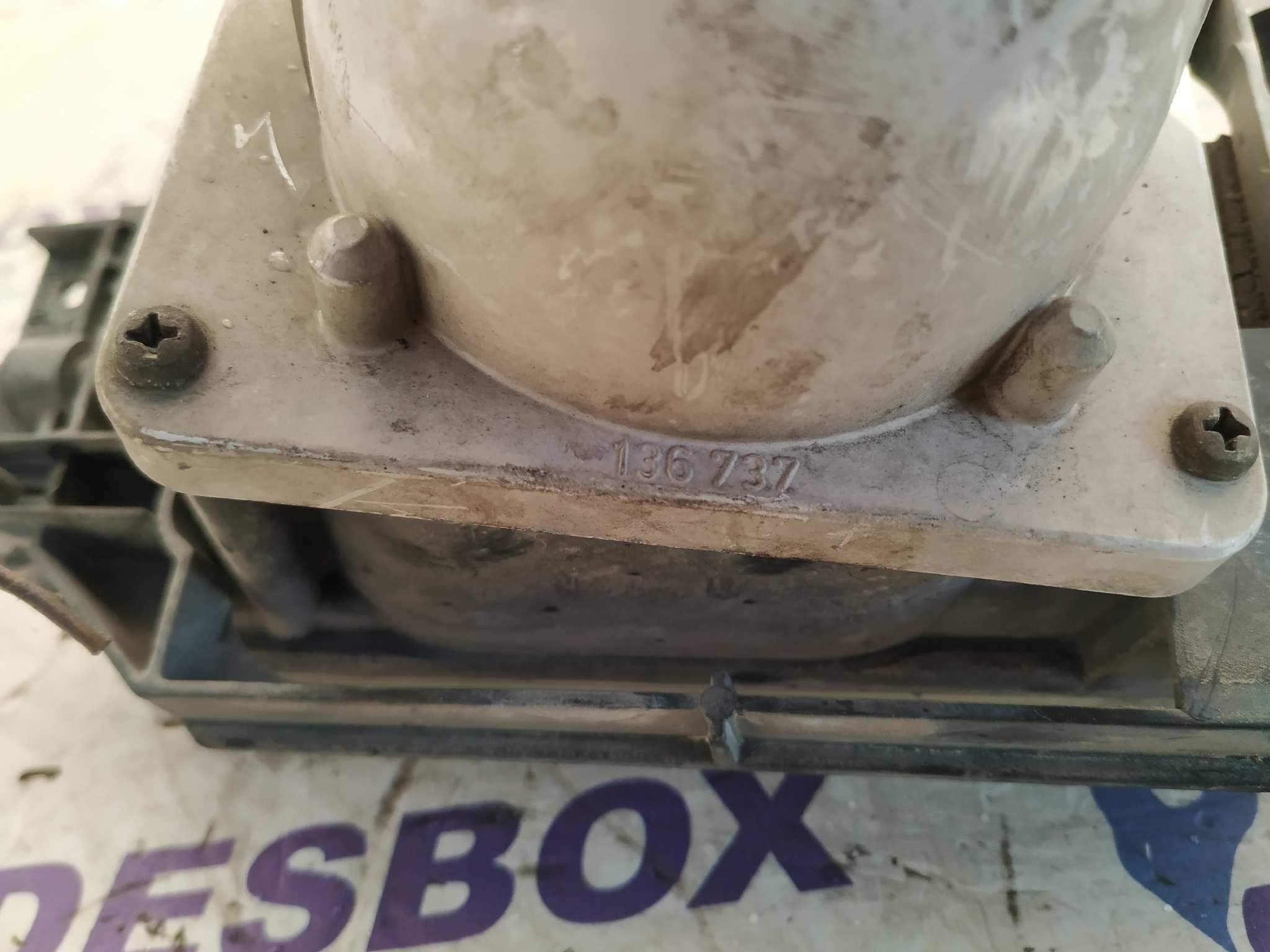 Recambio de FARO ANTINIEBLA IZQUIERDO para BMW SERIE 5 BERLINA (E34) referencia OEM IAM 301133974 2