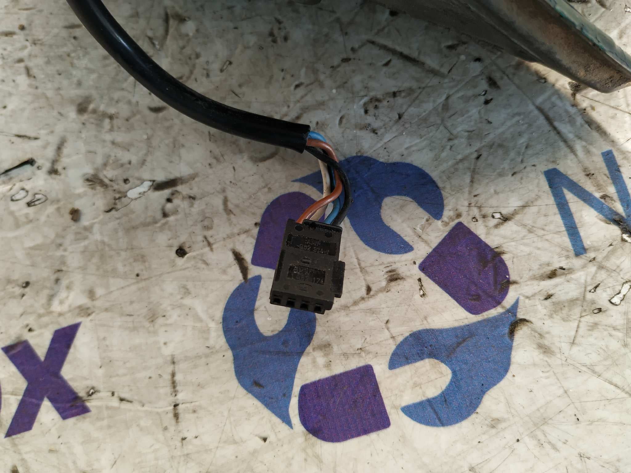 Recambio de RETROVISOR IZQUIERDO para BMW SERIE 3 COMPACTO (E36) referencia OEM IAM 34723 7
