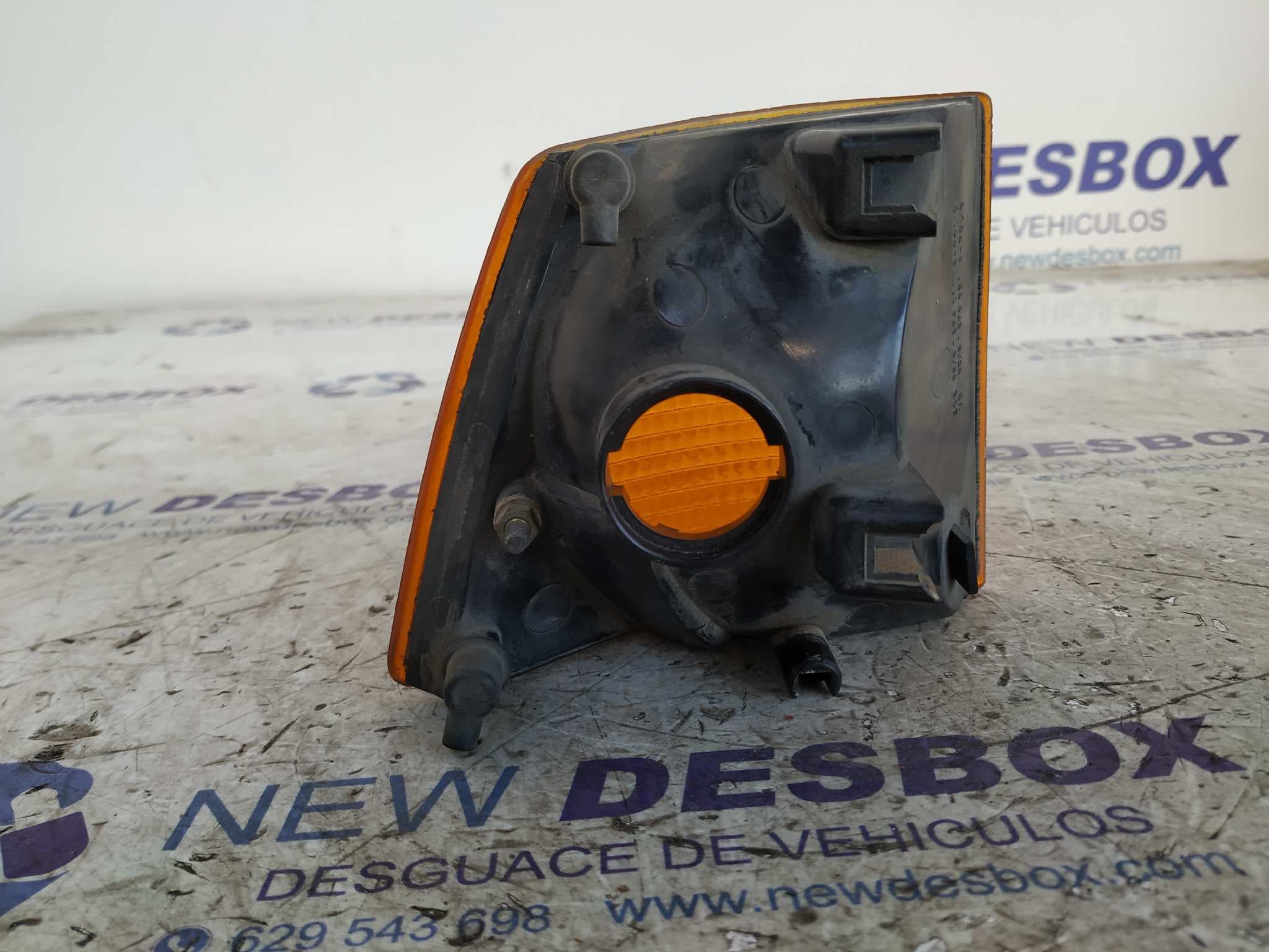 Recambio de PILOTO DELANTERO IZQUIERDO para BMW SERIE 7 (E32) referencia OEM IAM 63131374013 3