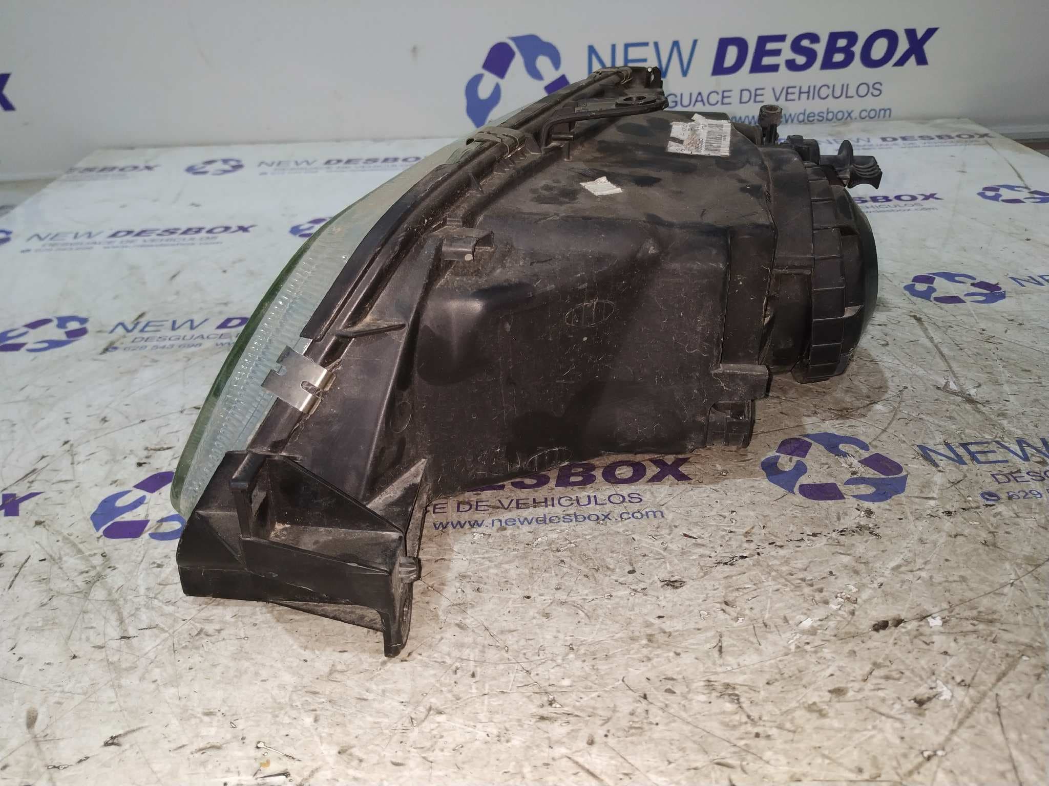 Recambio de FARO DERECHO para PEUGEOT 306 BERLINA 3/5 PUERTAS (S1) referencia OEM IAM 085595 3