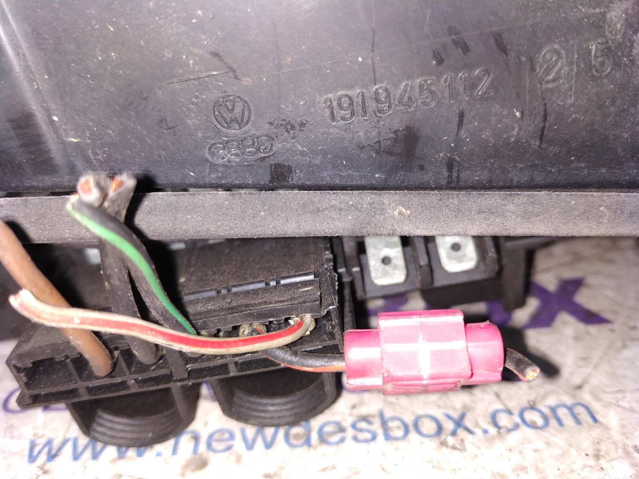 Recambio de PILOTO TRASERO DERECHO para VOLKSWAGEN GOLF II (191/193) referencia OEM IAM 191945258 2