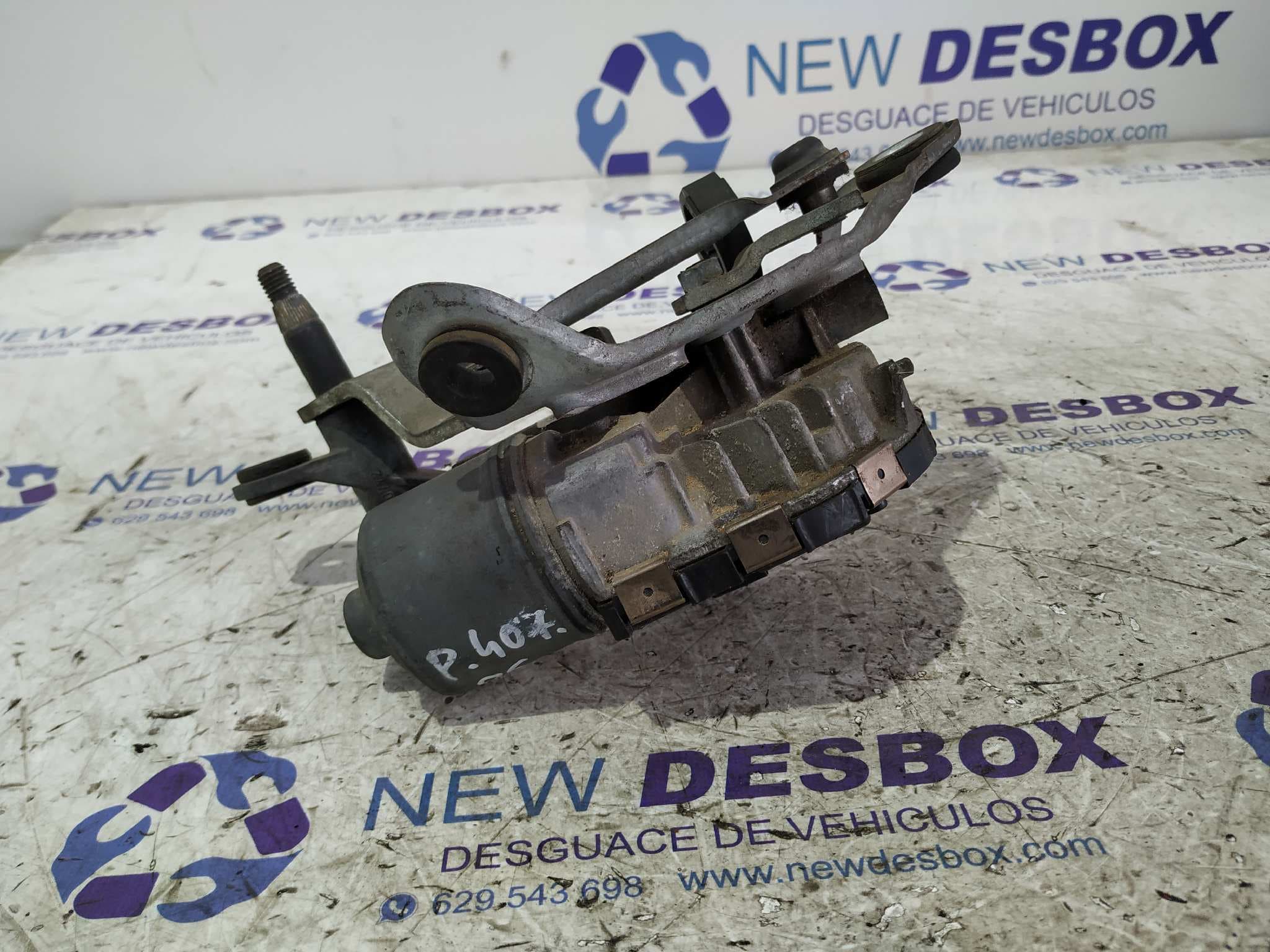 Recambio de MOTOR LIMPIA DELANTERO para PEUGEOT 407 2.0 referencia OEM IAM 0390241968 7