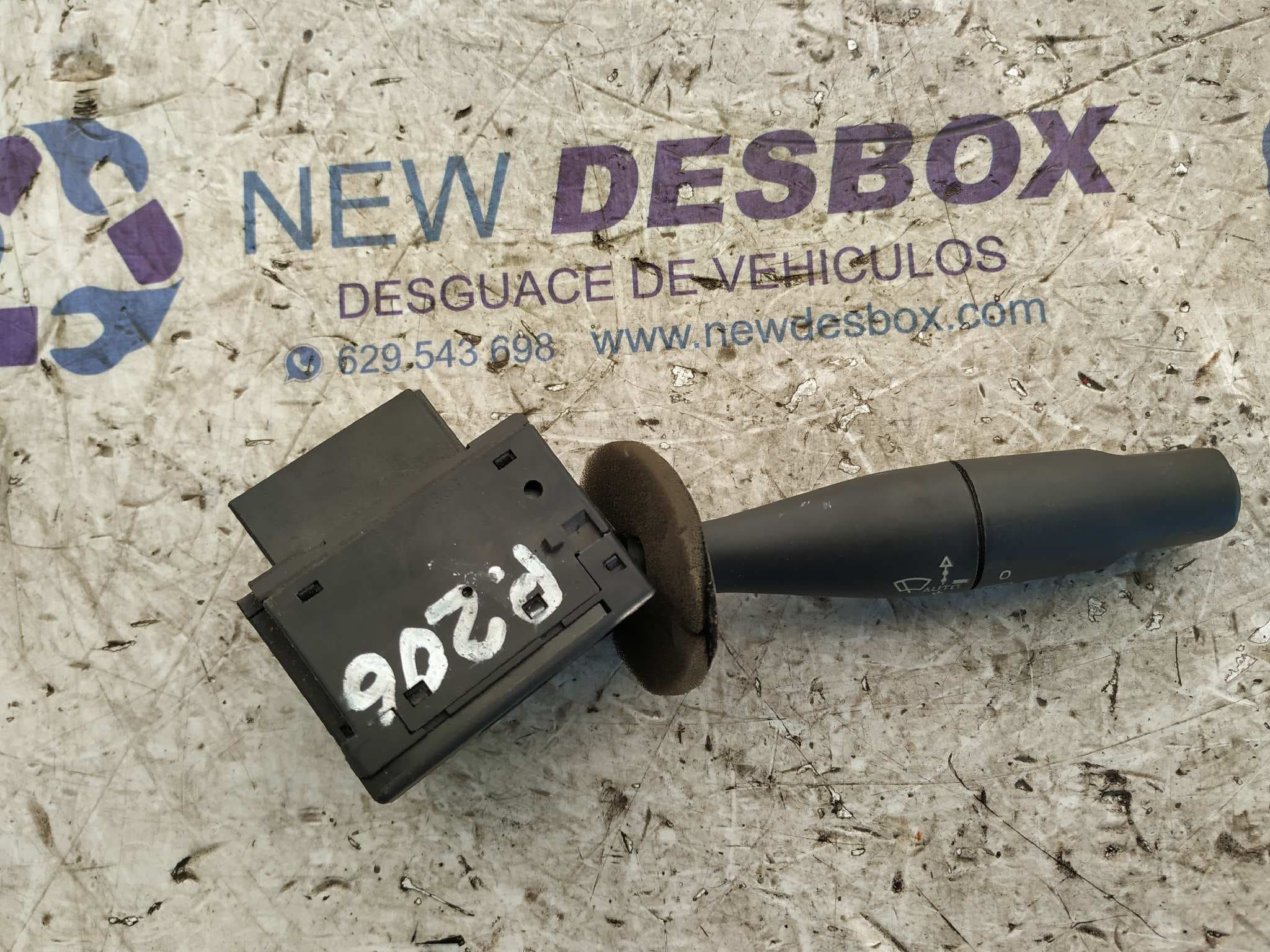 Recambio de MANDO LIMPIA para PEUGEOT 206 BERLINA referencia OEM IAM 96331043ZL 2