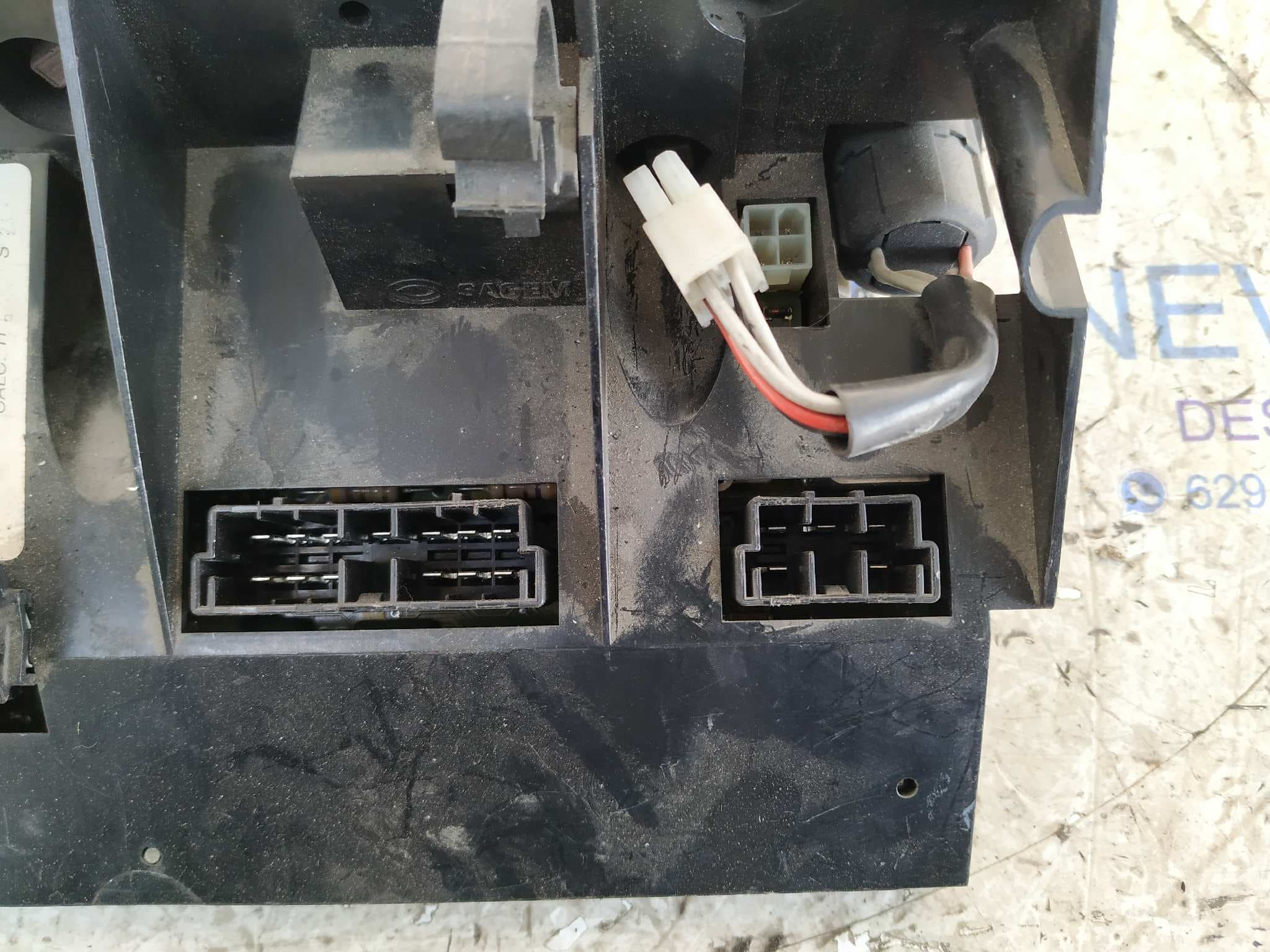 Recambio de MANDO CLIMATIZADOR para RENAULT SAFRANE (B54) referencia OEM IAM 7700808672 3