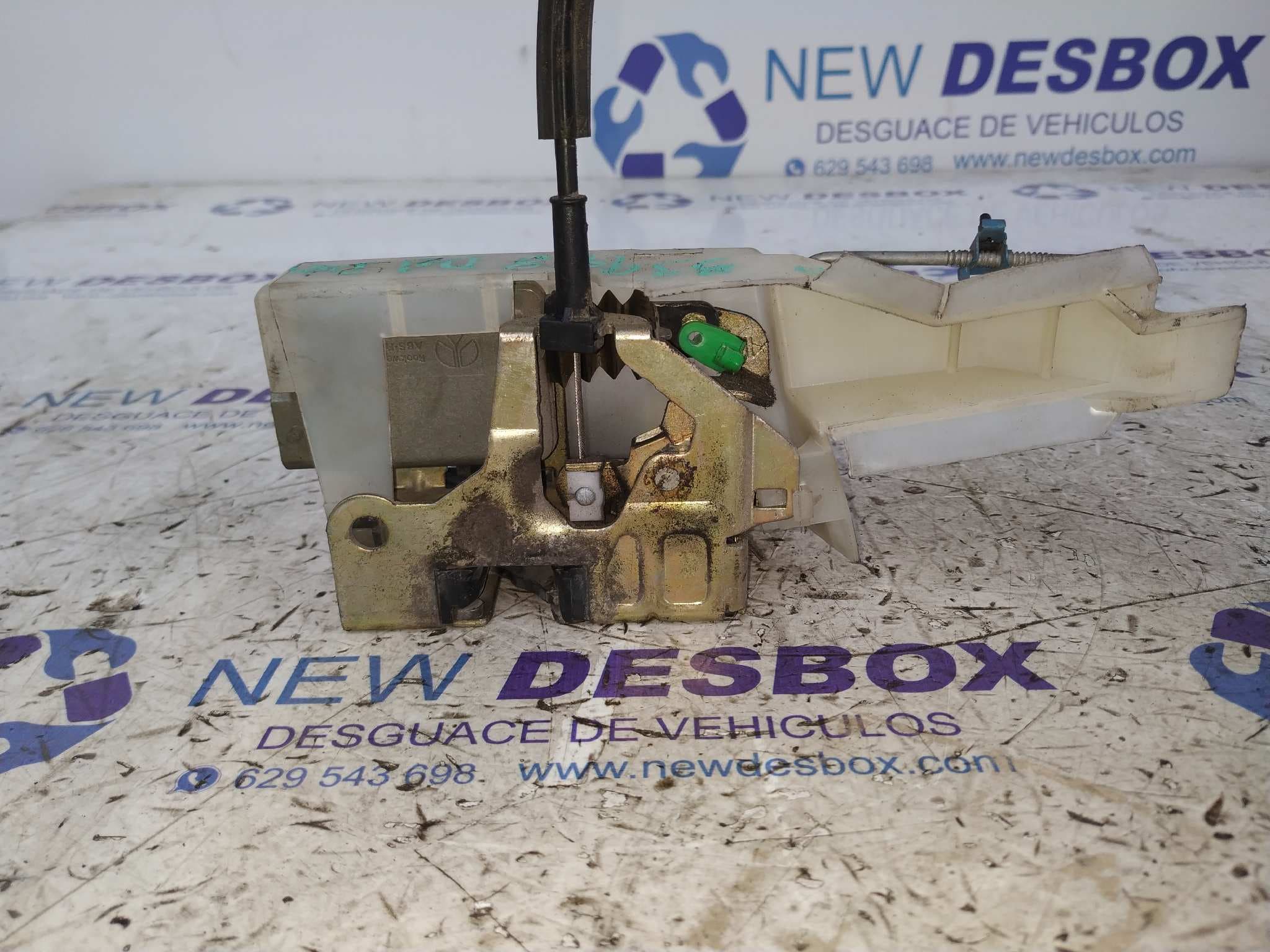 Recambio de CERRADURA PUERTA DELANTERA DERECHA para RENAULT CLIO I FASE I+II (B/C57) 1.4 Alize E7J756 referencia OEM IAM    - BLANCO 2