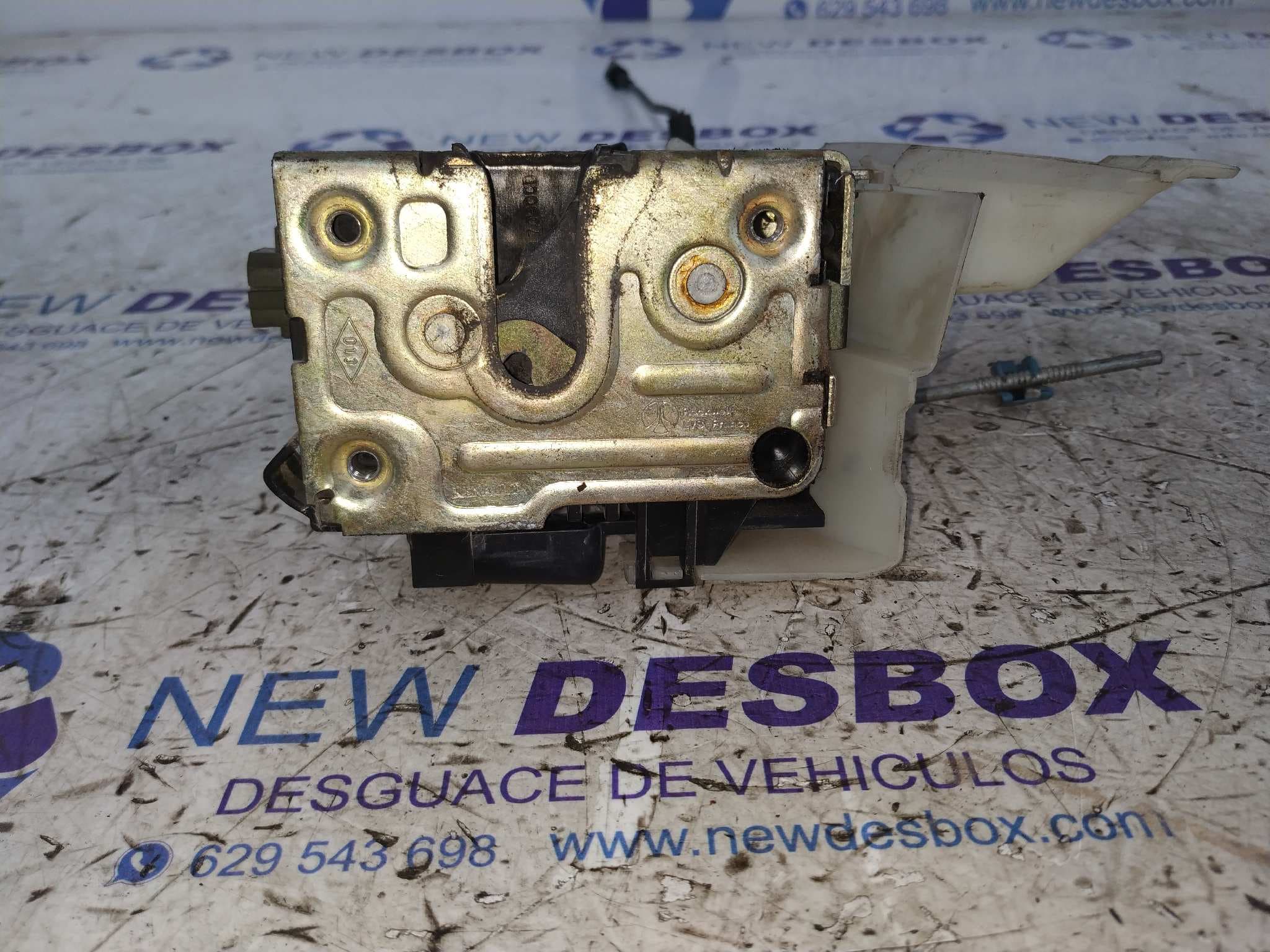 Recambio de CERRADURA PUERTA DELANTERA DERECHA para RENAULT CLIO I FASE I+II (B/C57) 1.4 Alize E7J756 referencia OEM IAM    - BLANCO 4