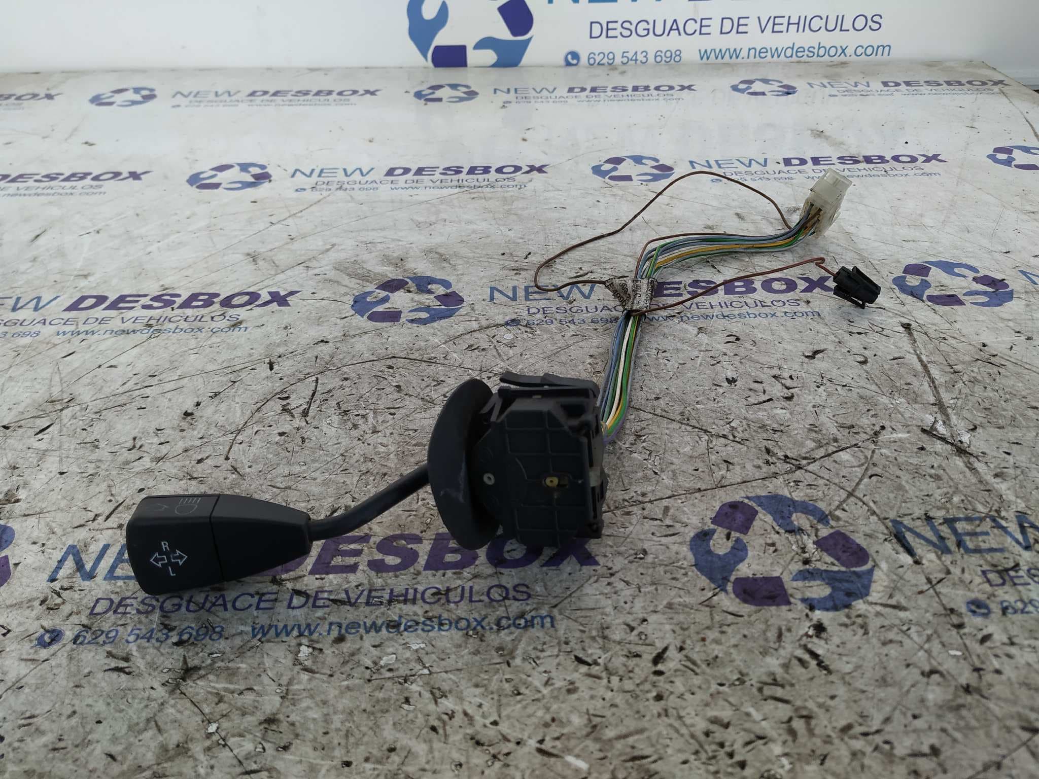 Recambio de MANDO INTERMITENTES para BMW SERIE 3 BERLINA (E36) referencia OEM IAM 011003