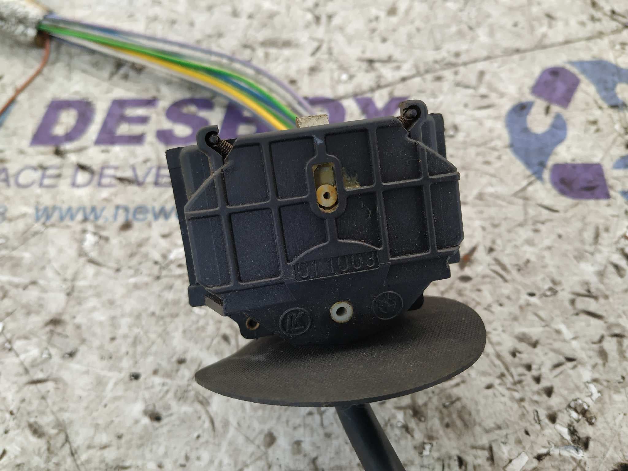 Recambio de MANDO INTERMITENTES para BMW SERIE 3 BERLINA (E36) referencia OEM IAM 011003 2