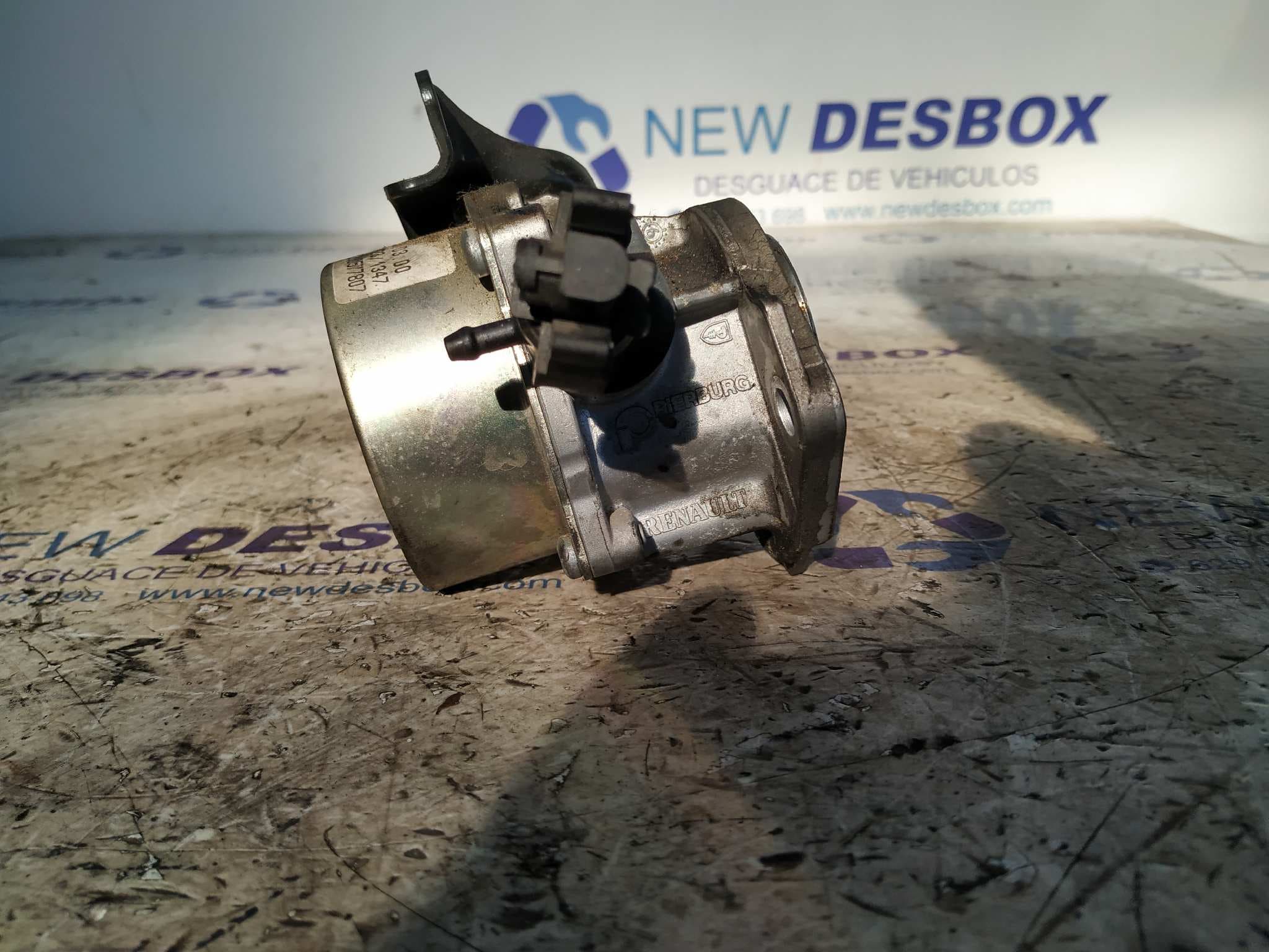Recambio de DEPRESOR FRENO / BOMBA VACIO para RENAULT CLIO III 20 Aniversario K9K766 referencia OEM IAM 8200577807   - BLANCO 4