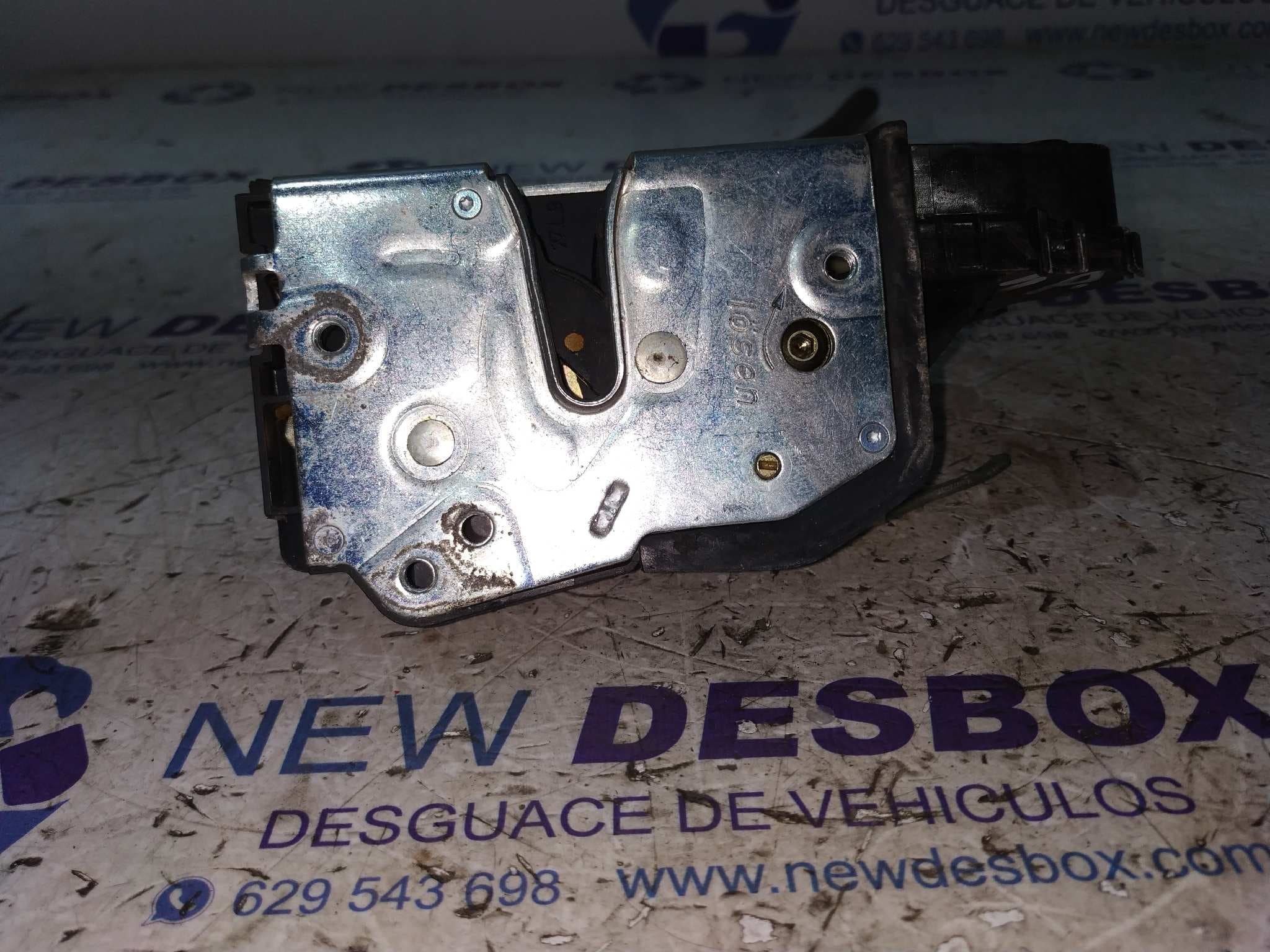 Recambio de CERRADURA PUERTA DELANTERA DERECHA para BMW SERIE 3 BERLINA (E46) referencia OEM IAM BTR 2