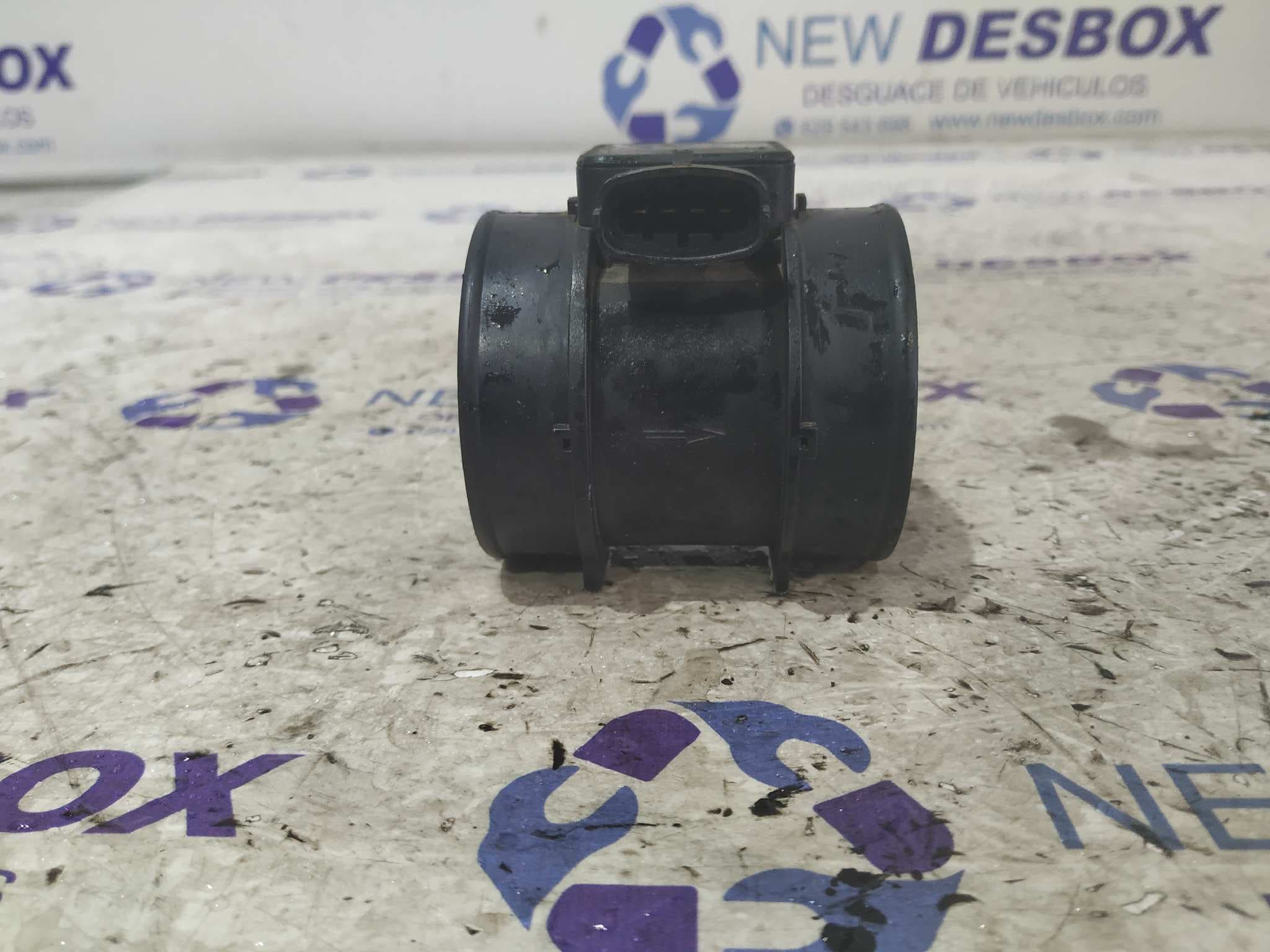 Recambio de CAUDALIMETRO para OPEL VECTRA C BERLINA 1.9 CDTI Z1BXE      referencia OEM IAM 90530463   - NEGRO