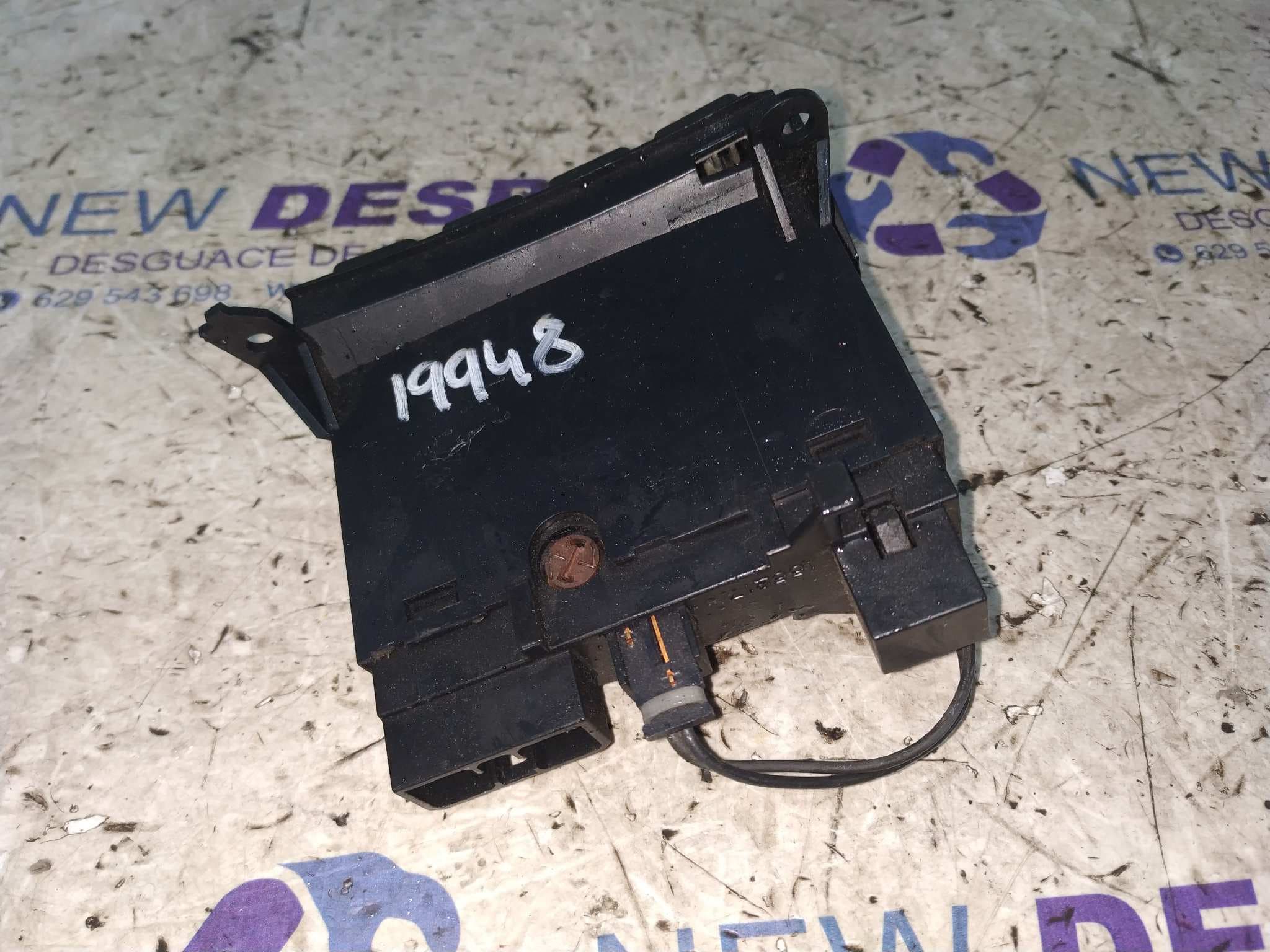 Recambio de MANDO LIMPIA para OPEL FRONTERA A Básico 28TDI4JB1T referencia OEM IAM 155217   - VERDE 5