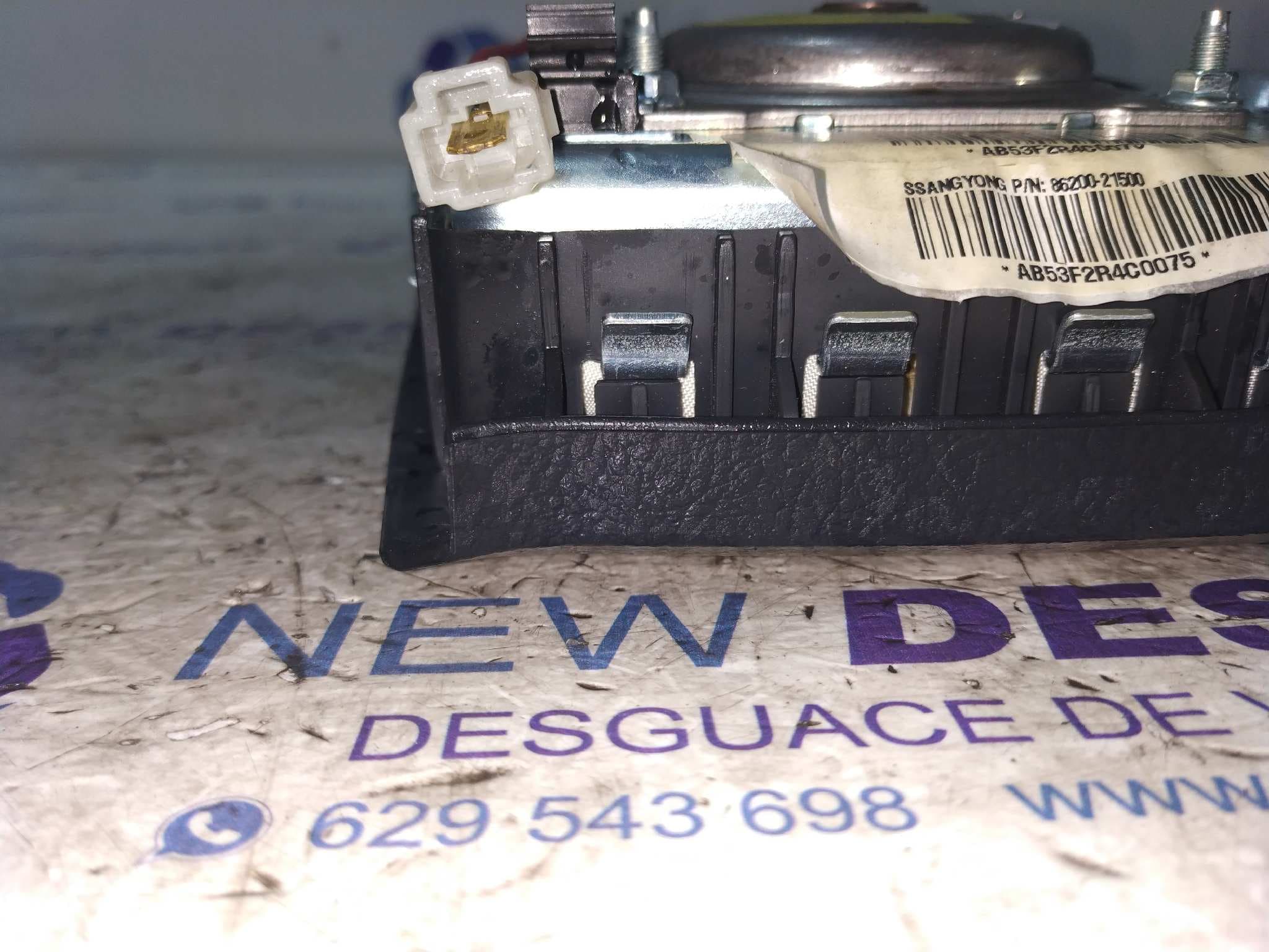 Recambio de AIRBAG DELANTERO IZQUIERDO para SSANGYONG REXTON D/662LA referencia OEM IAM 8620021500   - PLATA 4