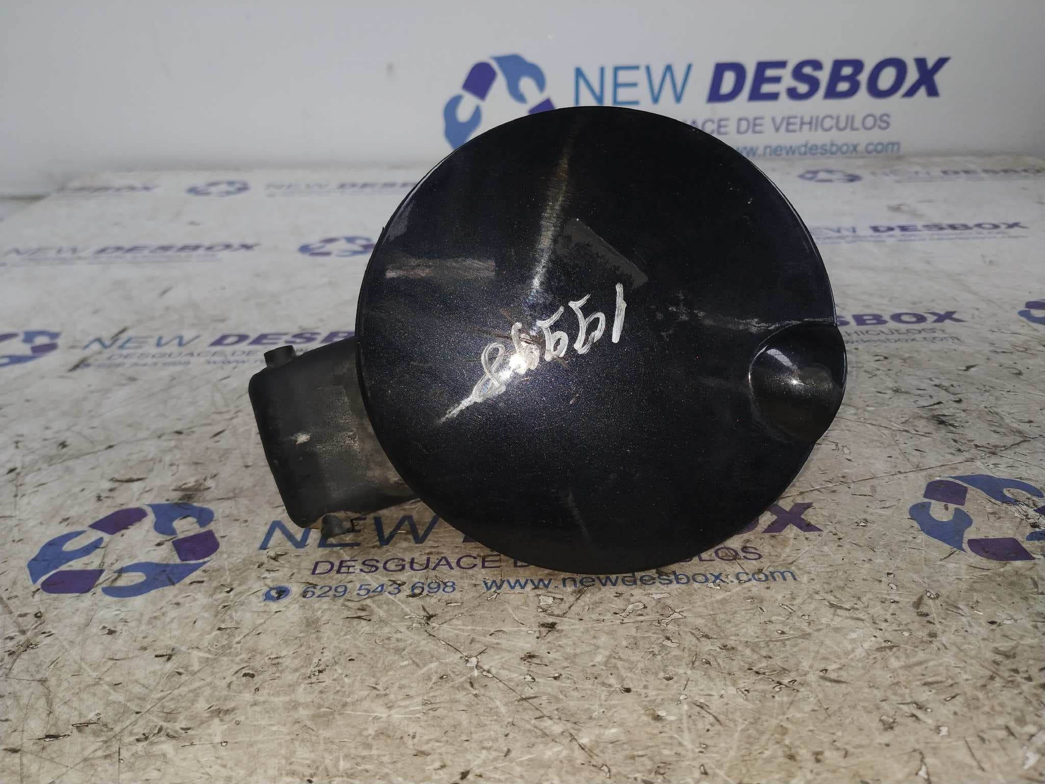 Recambio de TAPA EXTERIOR COMBUSTIBLE para SEAT CORDOBA BERLINA (6L2) Fresh AMF referencia OEM IAM 6L5809905C   - NEGRO