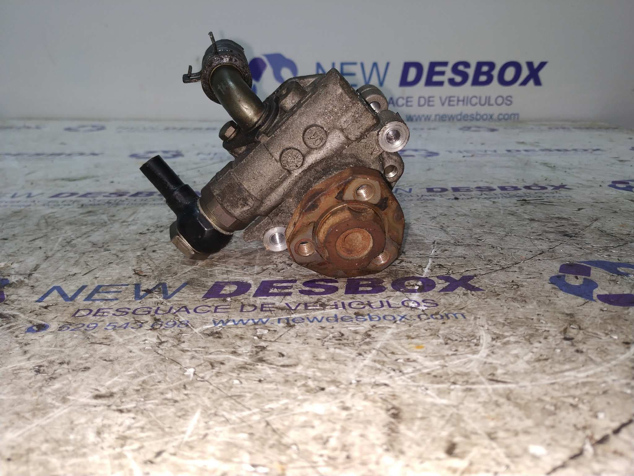 Recambio de BOMBA DIRECCION para SEAT LEON (1M1) 1.9 TDI ASV referencia OEM IAM 1J0422154A   - NEGRO