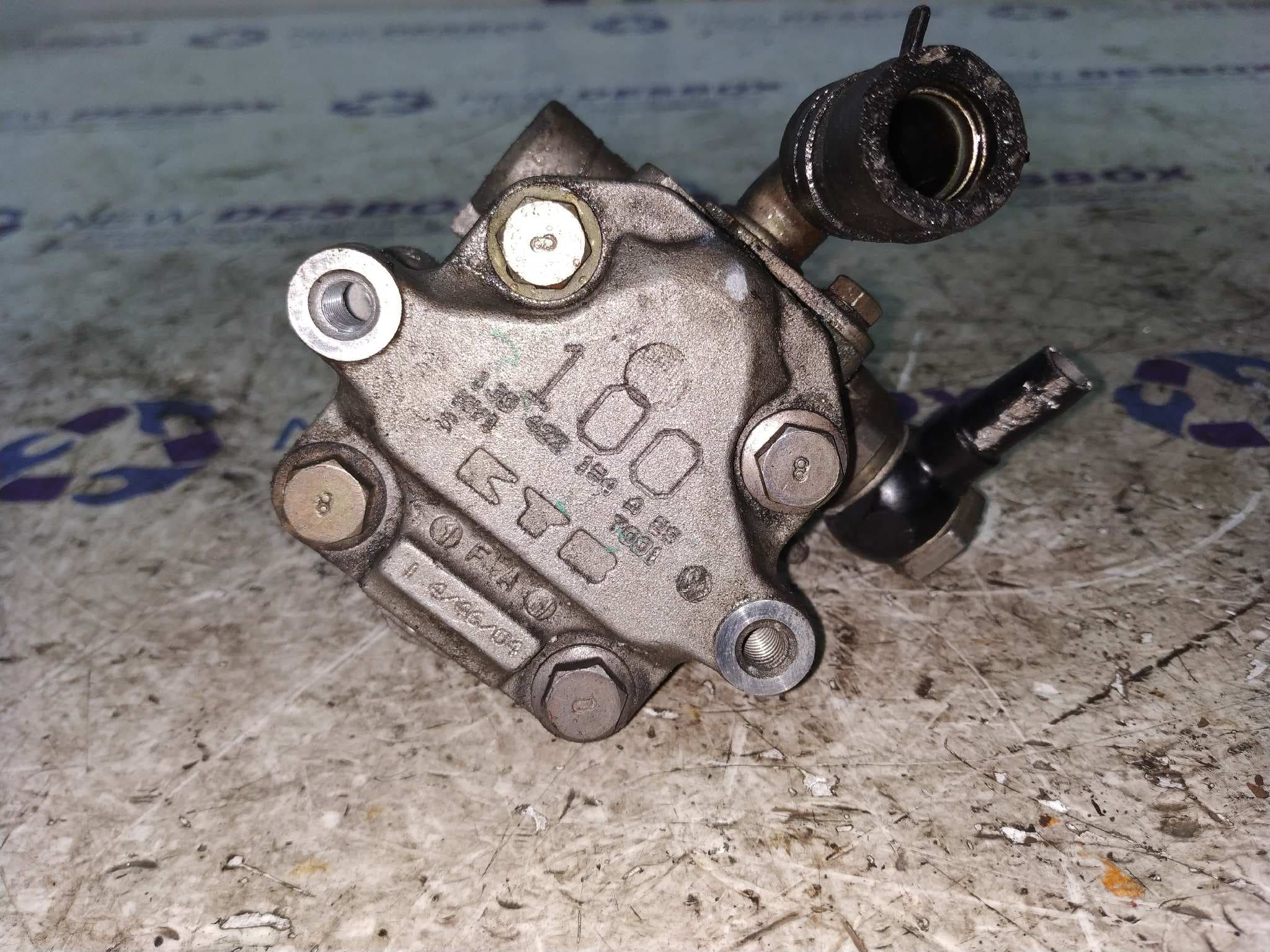 Recambio de BOMBA DIRECCION para SEAT LEON (1M1) 1.9 TDI ASV referencia OEM IAM 1J0422154A   - NEGRO 2