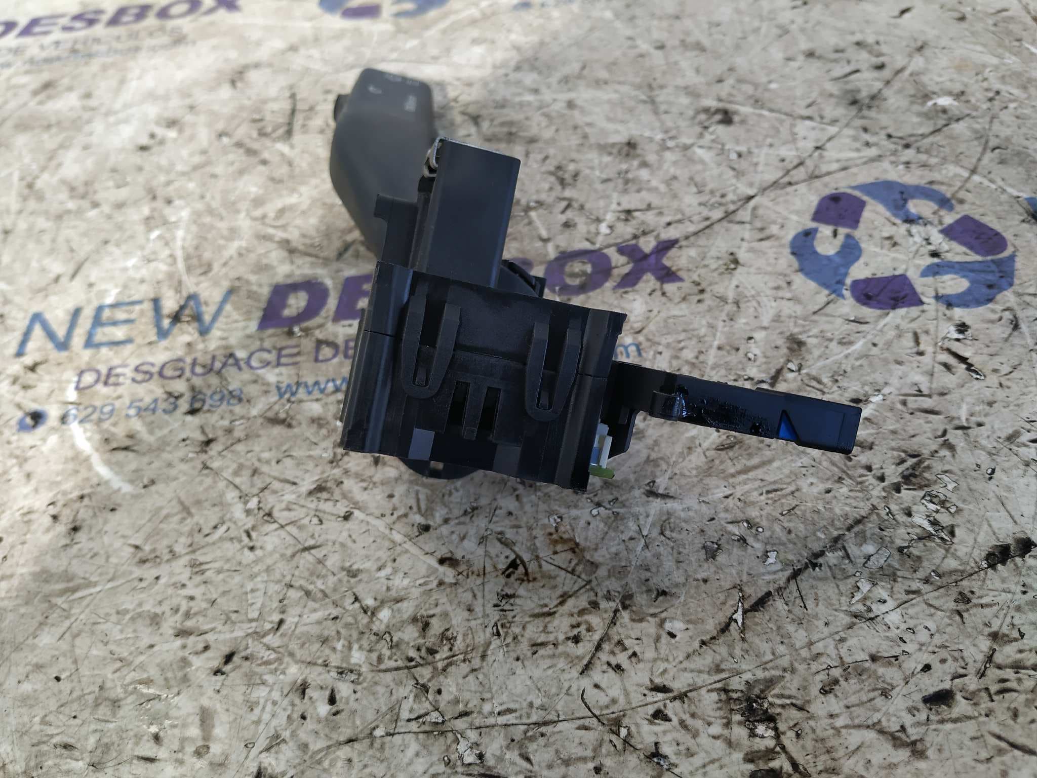 Recambio de MANDO LIMPIA para AUDI A3 (8P) 2.0 TDI BKD referencia OEM IAM 1K0953519A   - GRIS 2