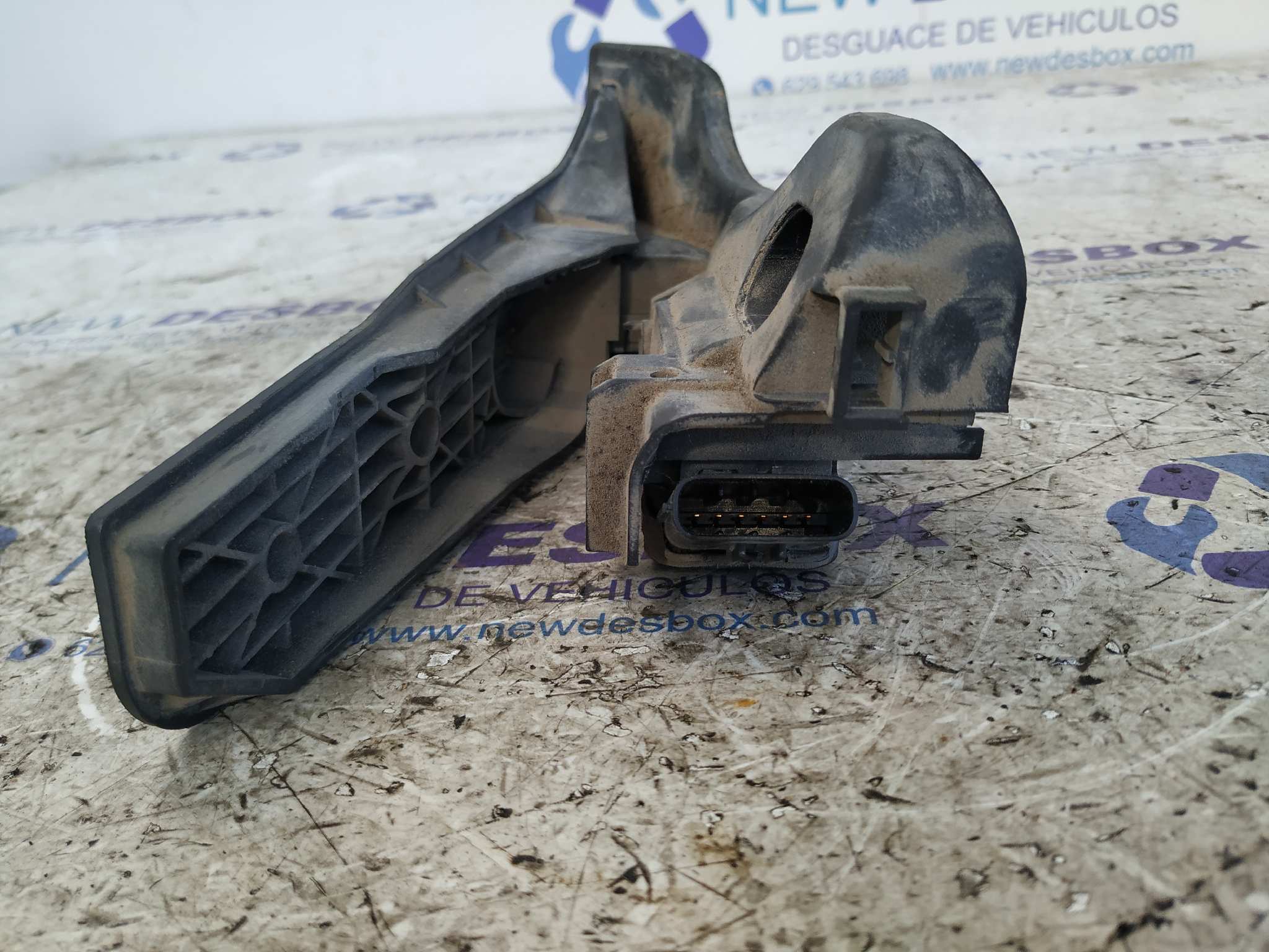 Recambio de PEDAL ACELERADOR para AUDI A3 (8P) BKD referencia OEM IAM 1K1721503L   - GRIS 2