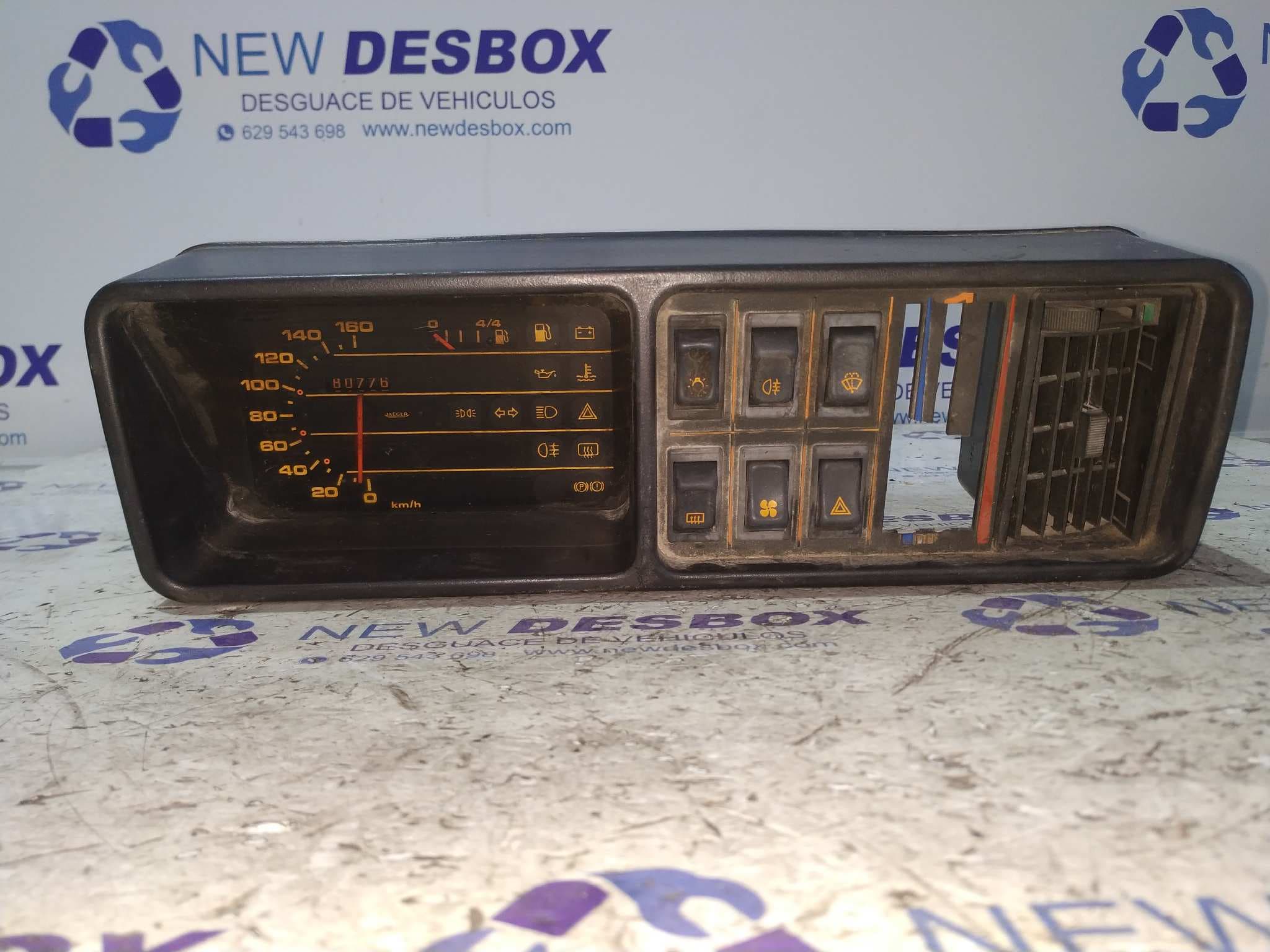Recambio de CUADRO INSTRUMENTOS para SEAT TERRA 0.9 09NCA referencia OEM IAM 99870301