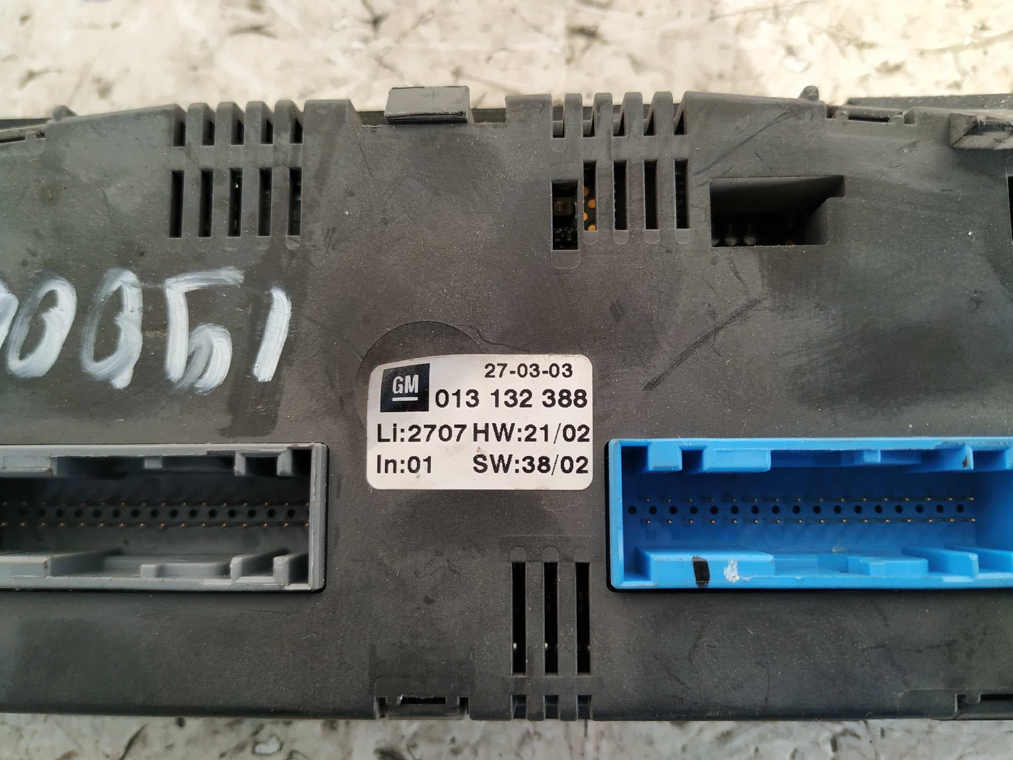 Recambio de MANDO CLIMATIZADOR para OPEL MERIVA Blue Line Z16XE referencia OEM IAM 013132388   - BLANCO 5