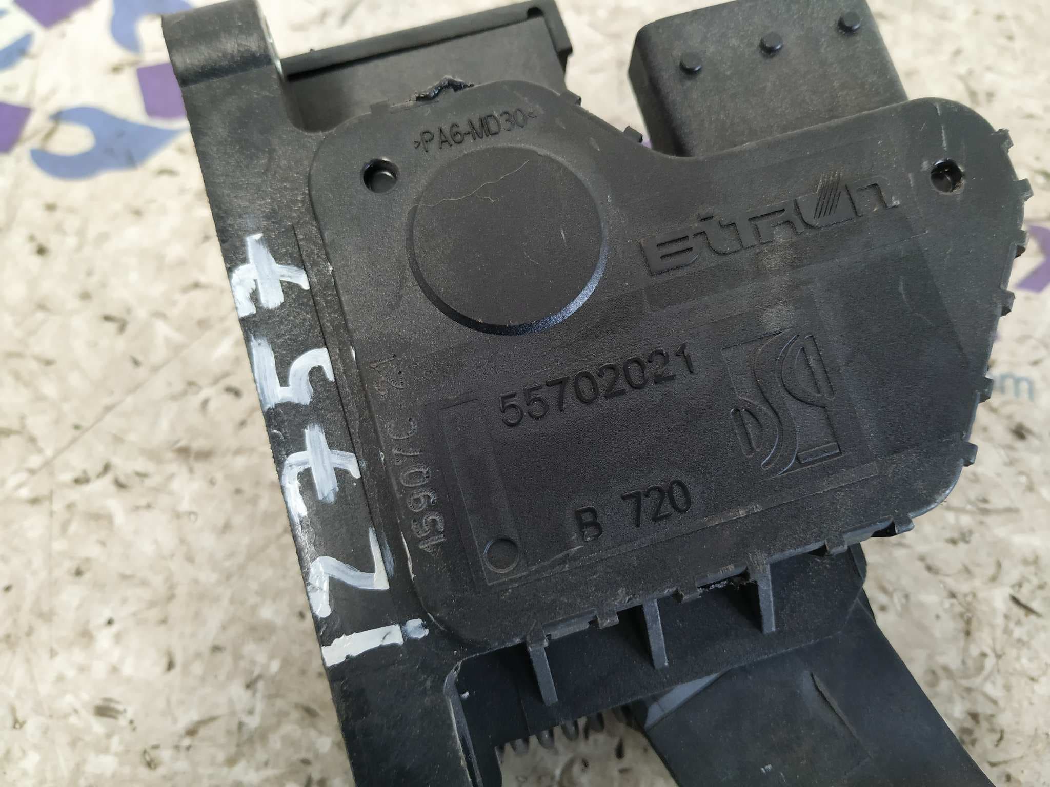 Recambio de PEDAL ACELERADOR para OPEL CORSA D * Z13DTH referencia OEM IAM 55702021   - GRIS 3