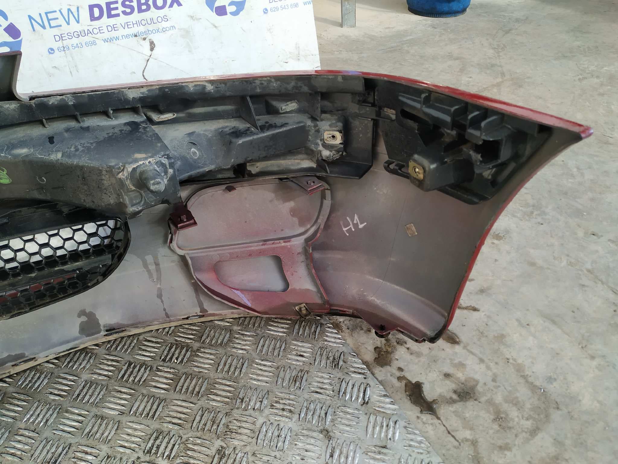 Recambio de PARAGOLPES DELANTERO para PEUGEOT 106 (S2) 1.5 Diesel CAT (TUD5 / VJX) VJZ referencia OEM IAM    - ROJO 5