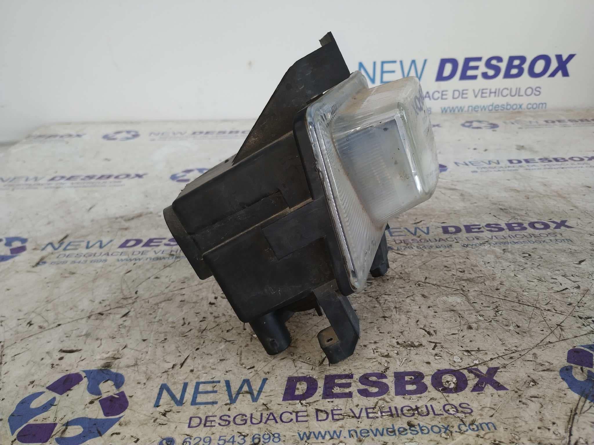 Recambio de FARO ANTINIEBLA DERECHO para OPEL VECTRA C BERLINA 2.0 DTI Y20DTH referencia OEM IAM 093172405   - BEIGE 2