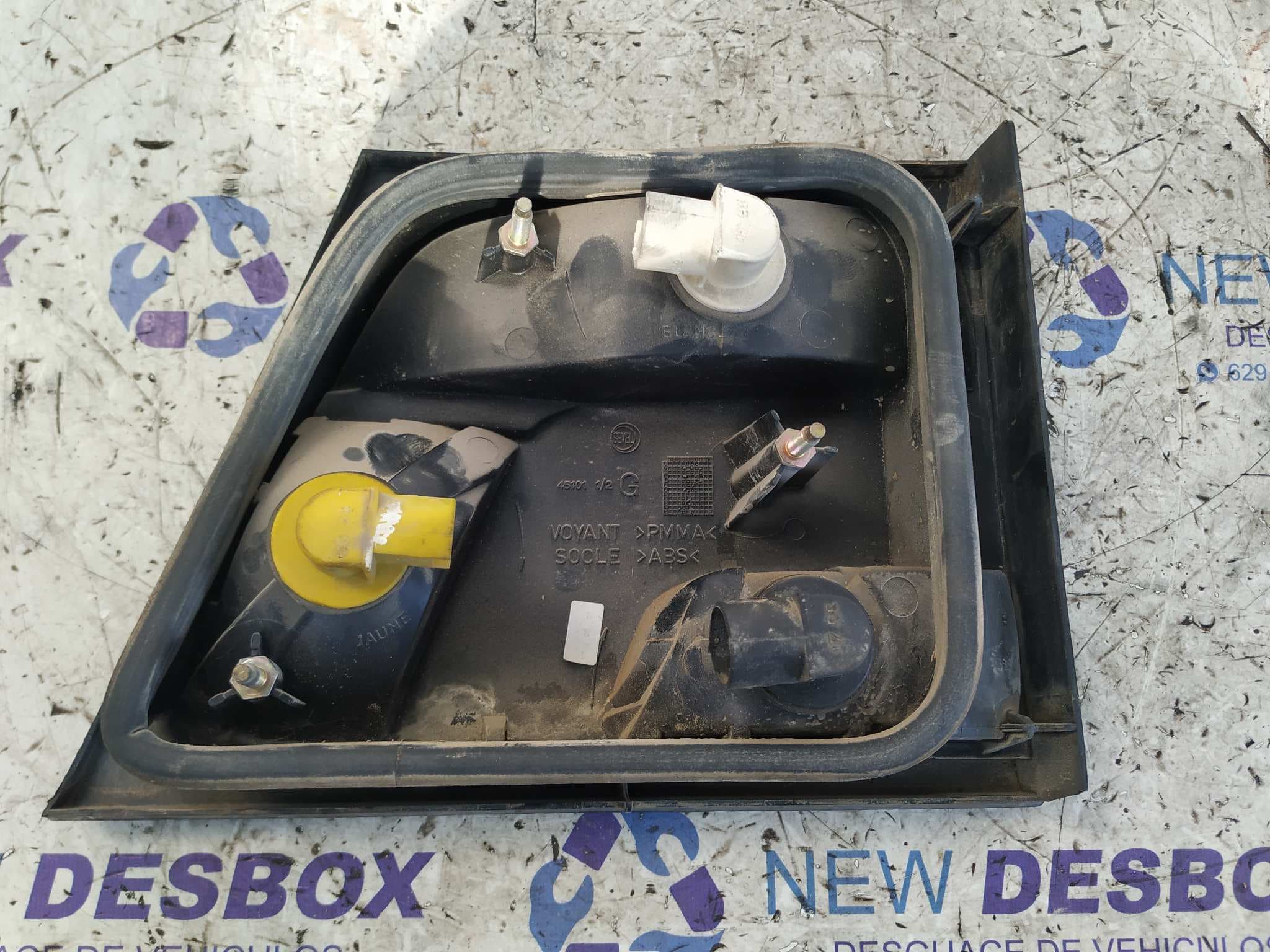 Recambio de PILOTO PORTON IZQUIERDO para PEUGEOT 806 2.1 Turbodiesel CAT P8CXUD11BTE referencia OEM IAM 45101   - VERDE 5
