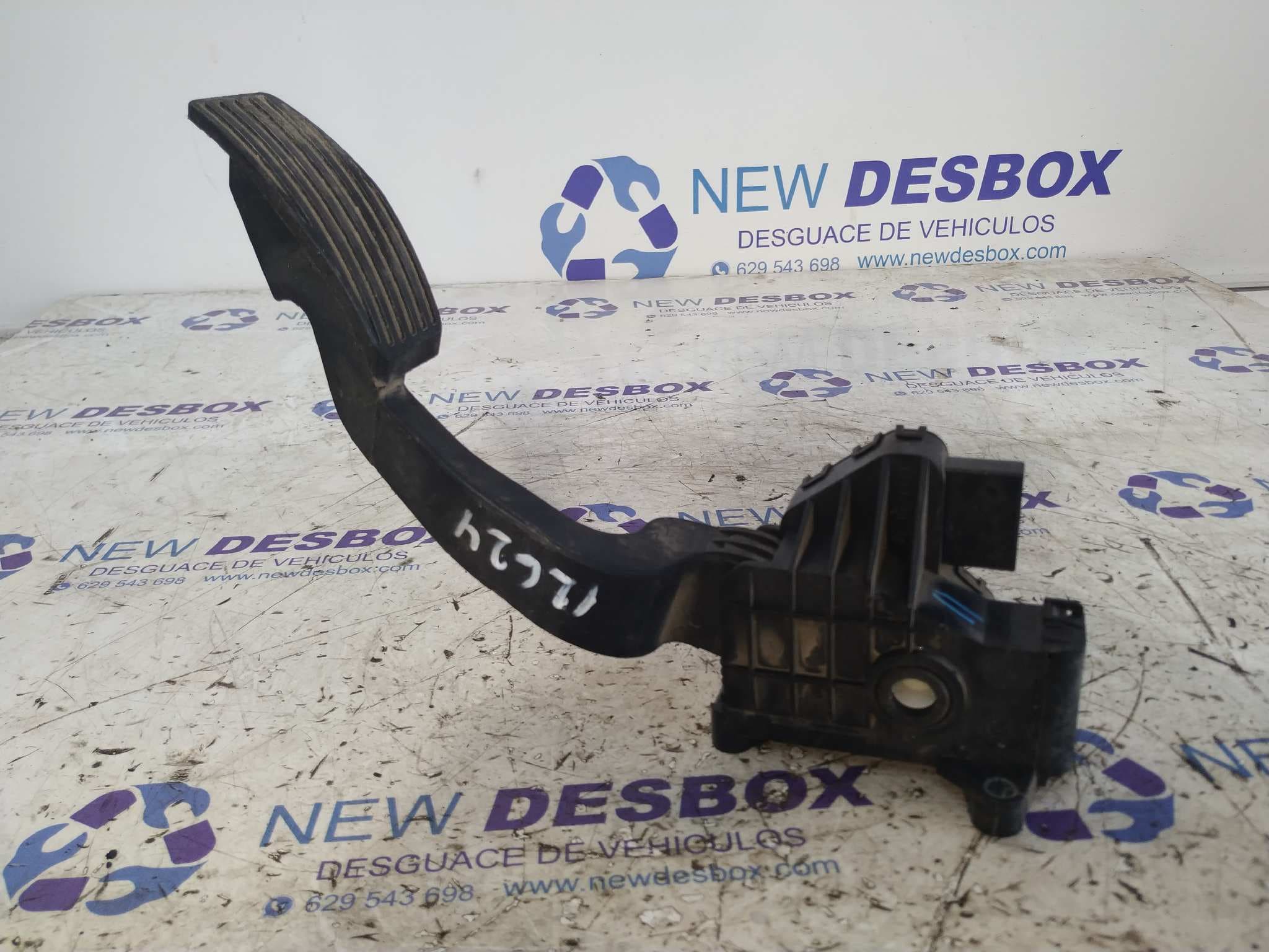 Recambio de PEDAL ACELERADOR para OPEL CORSA D 1.3 16V CDTI Z13DTR referencia OEM IAM 55702020   - NEGRO 5