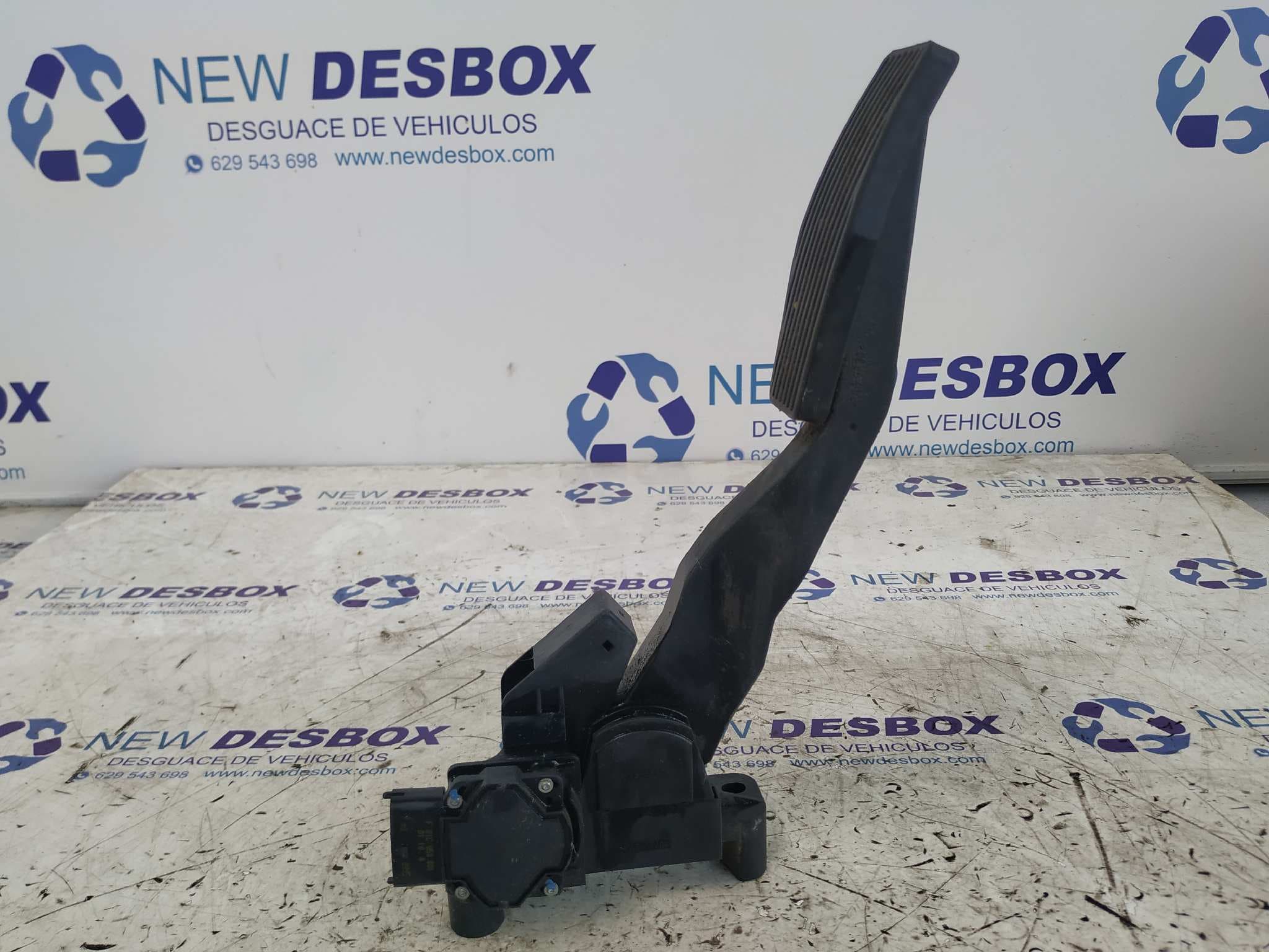 Recambio de POTENCIOMETRO PEDAL para OPEL ZAFIRA A referencia OEM IAM 90581208 4