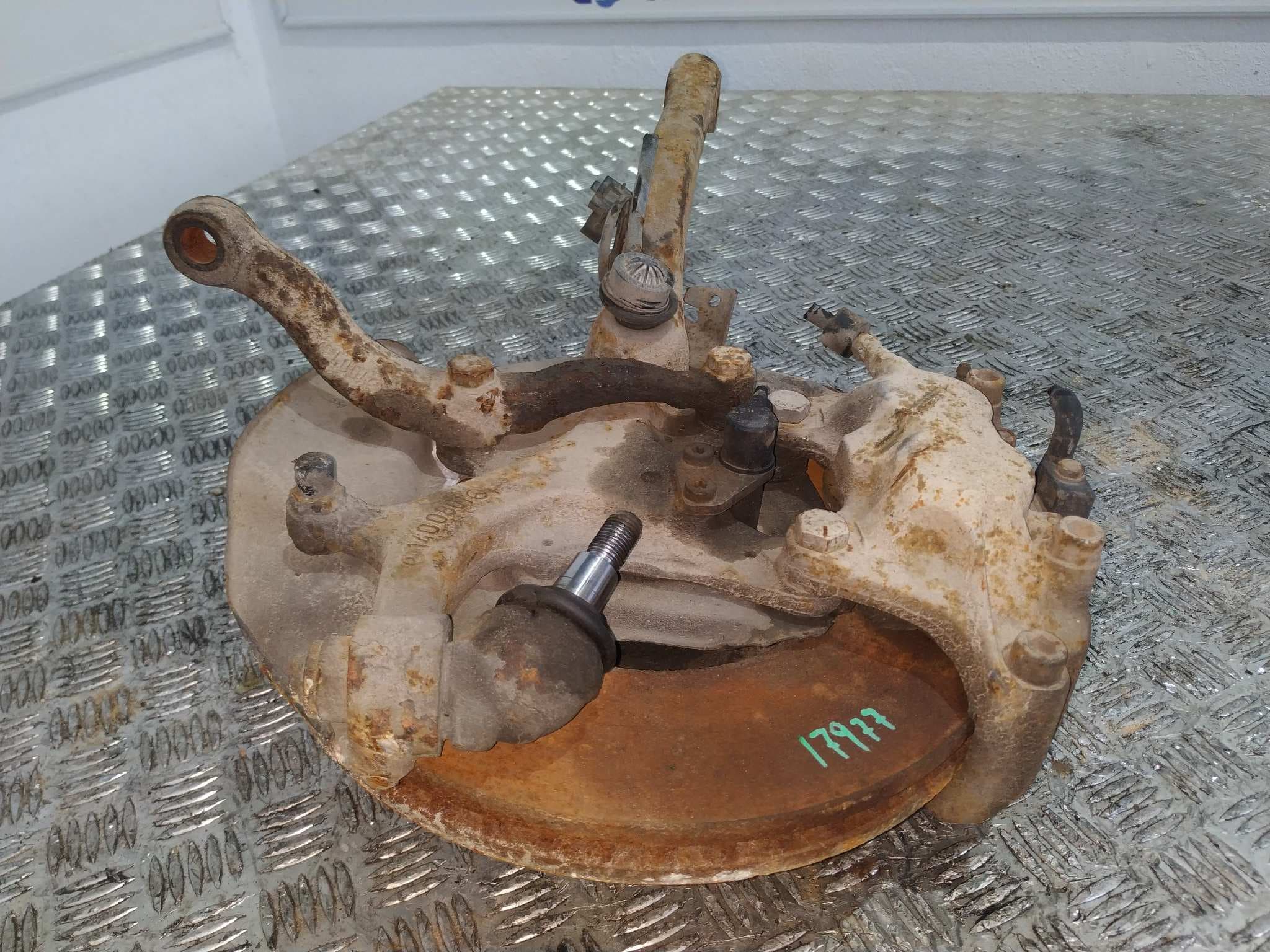 Recambio de MANGUETA DELANTERA IZQUIERDA para MERCEDES-BENZ CLASE S (W140) BERLINA 3.2 300 SE (140.032) M104990 referencia OEM IAM 1400801   - AZUL 4