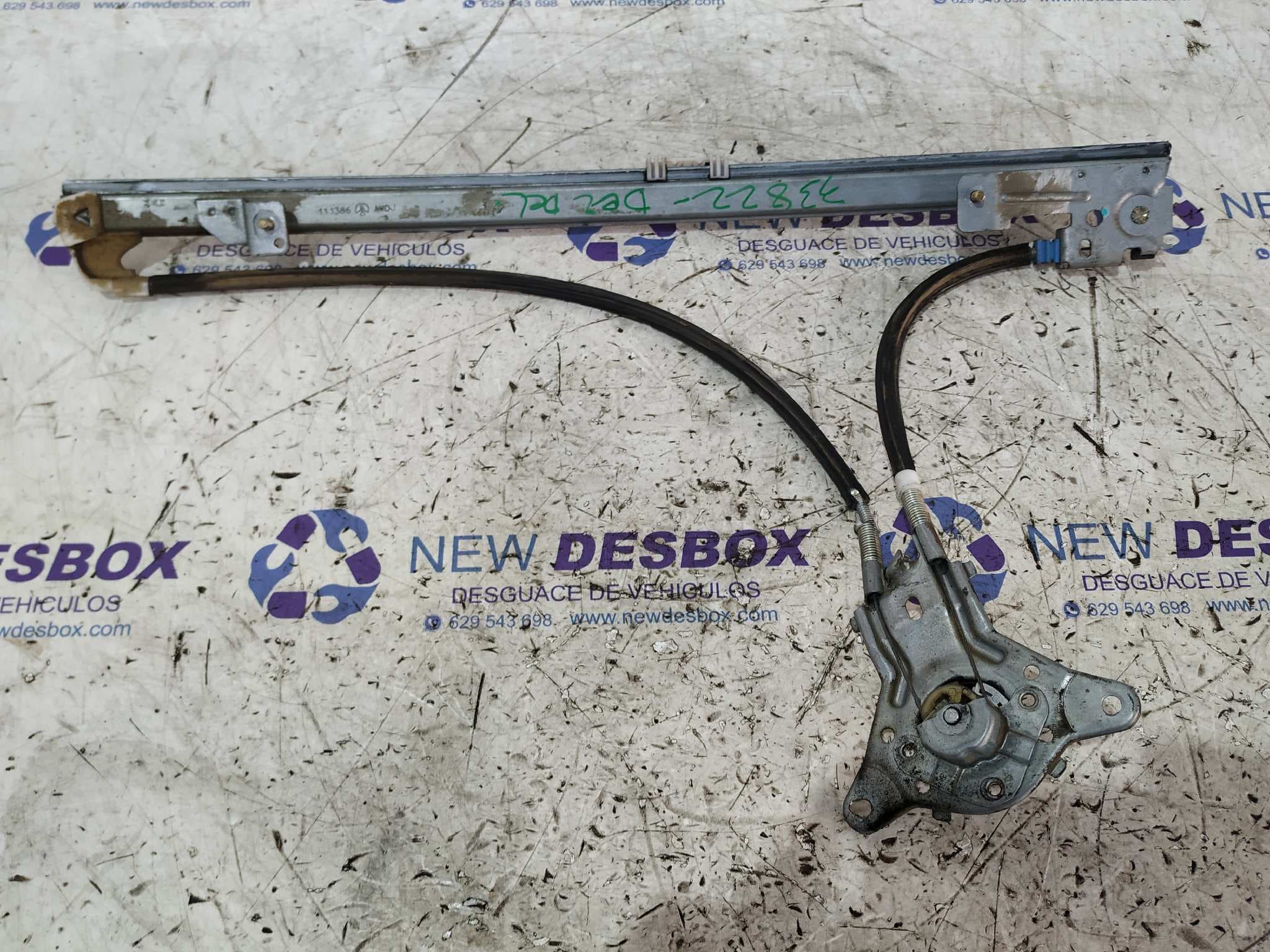 Recambio de ELEVALUNAS DELANTERO DERECHO para CITROEN JUMPY 1.9 D X Furg. WJZ referencia OEM IAM 111386   - BLANCO