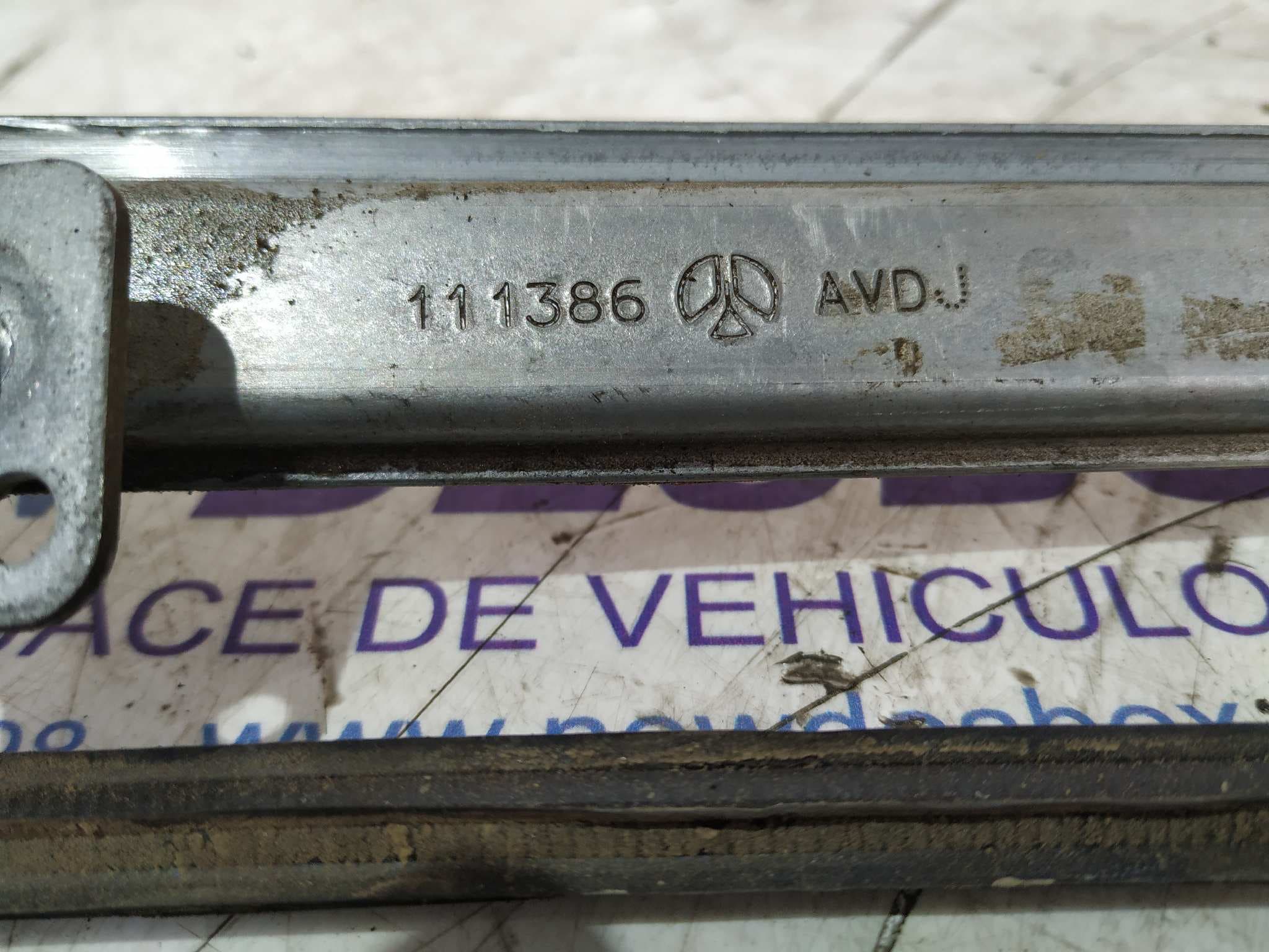 Recambio de ELEVALUNAS DELANTERO DERECHO para CITROEN JUMPY 1.9 D X Furg. WJZ referencia OEM IAM 111386   - BLANCO 3