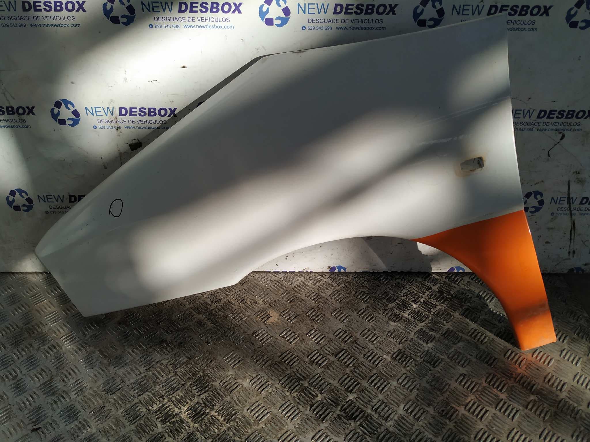 Recambio de ALETA DELANTERA IZQUIERDA para FIAT SCUDO (222) 1.9 D Basis Kasten WJY referencia OEM IAM    - BLANCO