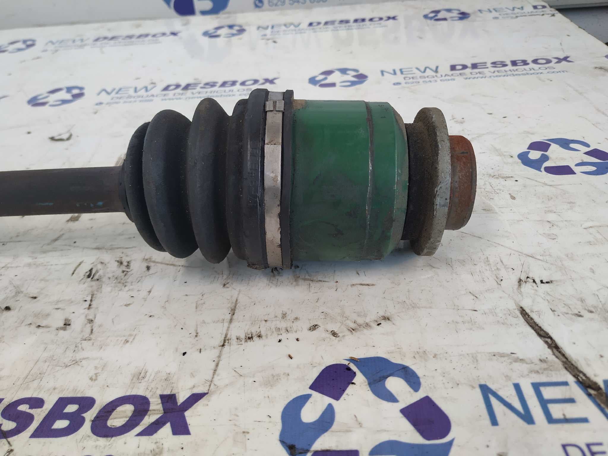Recambio de TRANSMISION DELANTERA IZQUIERDA para MITSUBISHI MONTERO PININ (H60/H70) 2000 GDI (5-ptas.) 4G94 referencia OEM IAM    - GRIS 3