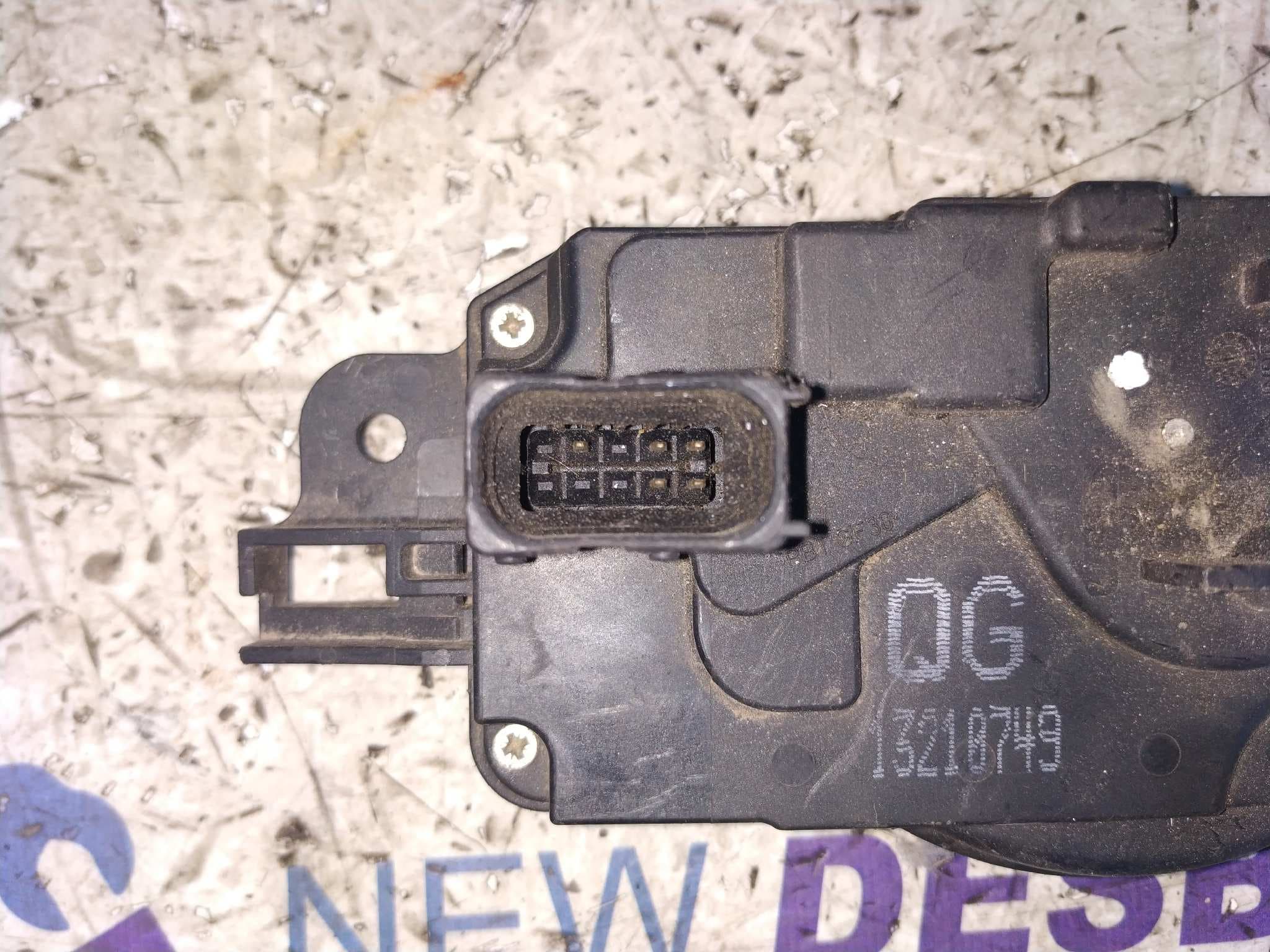 Recambio de CERRADURA PUERTA DELANTERA DERECHA para OPEL ASTRA H BERLINA 1.7 16V CDTI CAT (Z 17 DTL / LRB) Z17DTH referencia OEM IAM 13210749   - GRIS 4