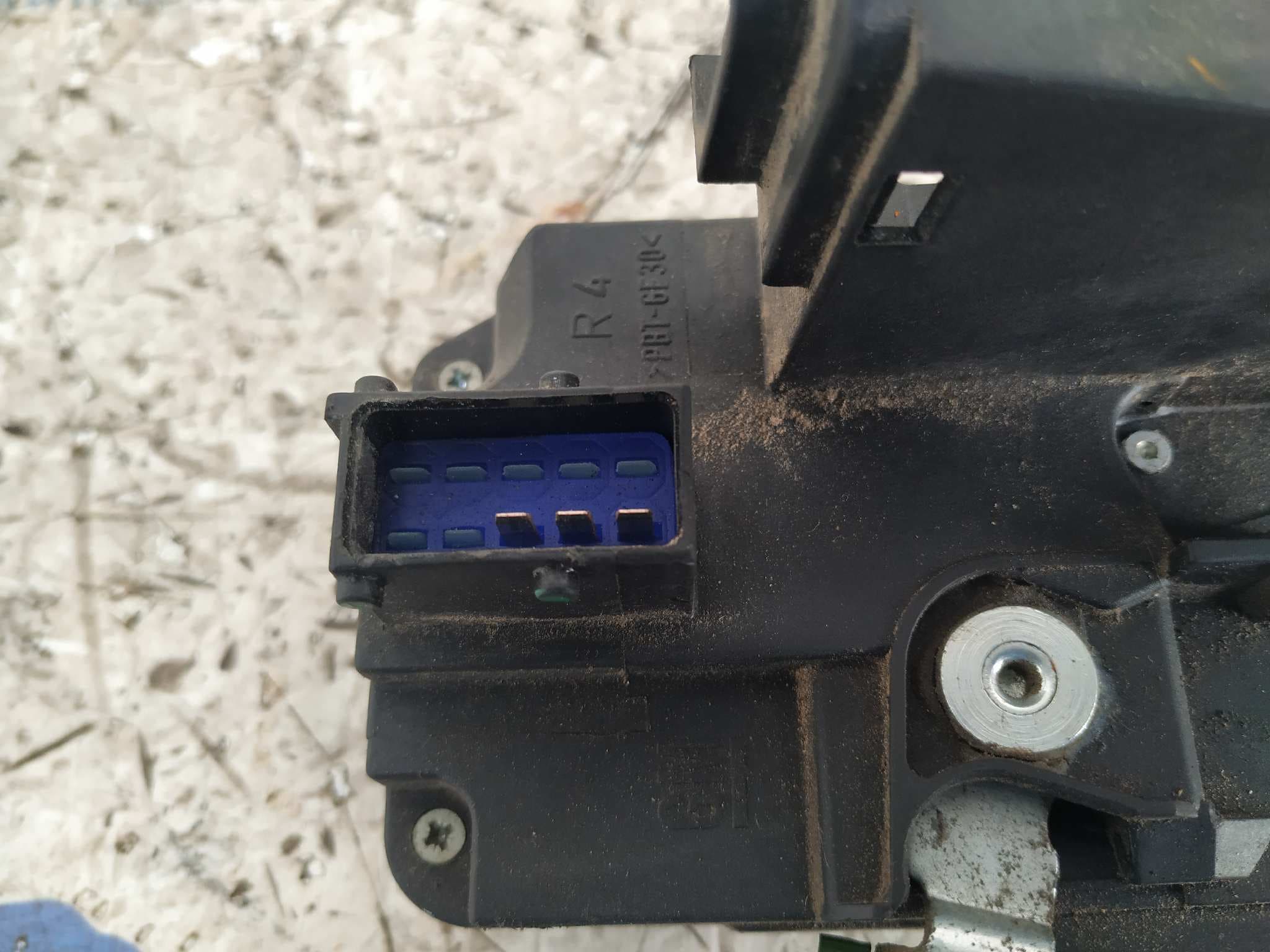 Recambio de CERRADURA PUERTA DELANTERA DERECHA para OPEL MERIVA Cosmo Z17DTH referencia OEM IAM 13154792   - PLATA 2