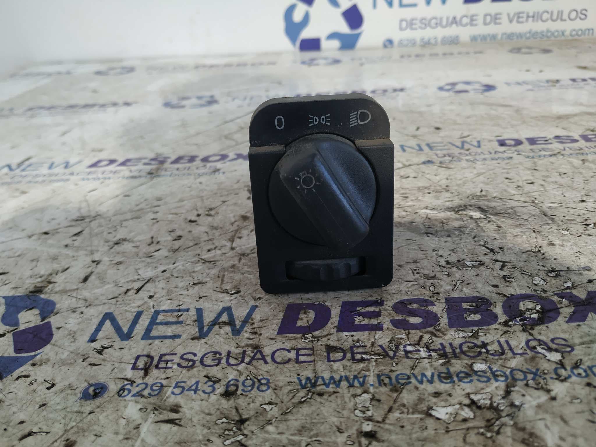 Recambio de MANDO LUCES para OPEL ASTRA F referencia OEM IAM 90481764