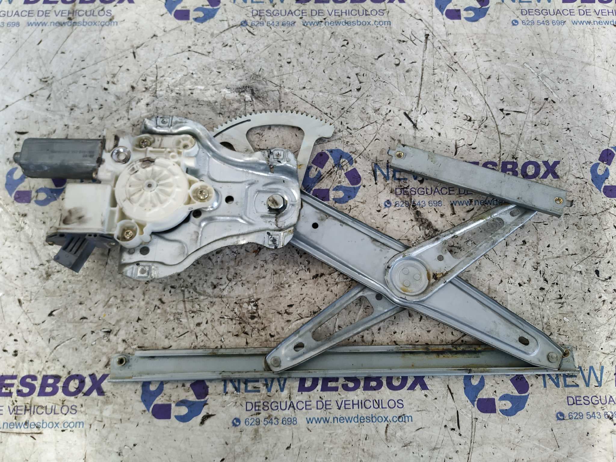 Recambio de ELEVALUNAS DELANTERO DERECHO para TOYOTA AVENSIS BERLINA (T25) 2.0 D4-D Executive Berlina (5-ptas.) 1CDFTV referencia OEM IAM 999060101   - AZUL