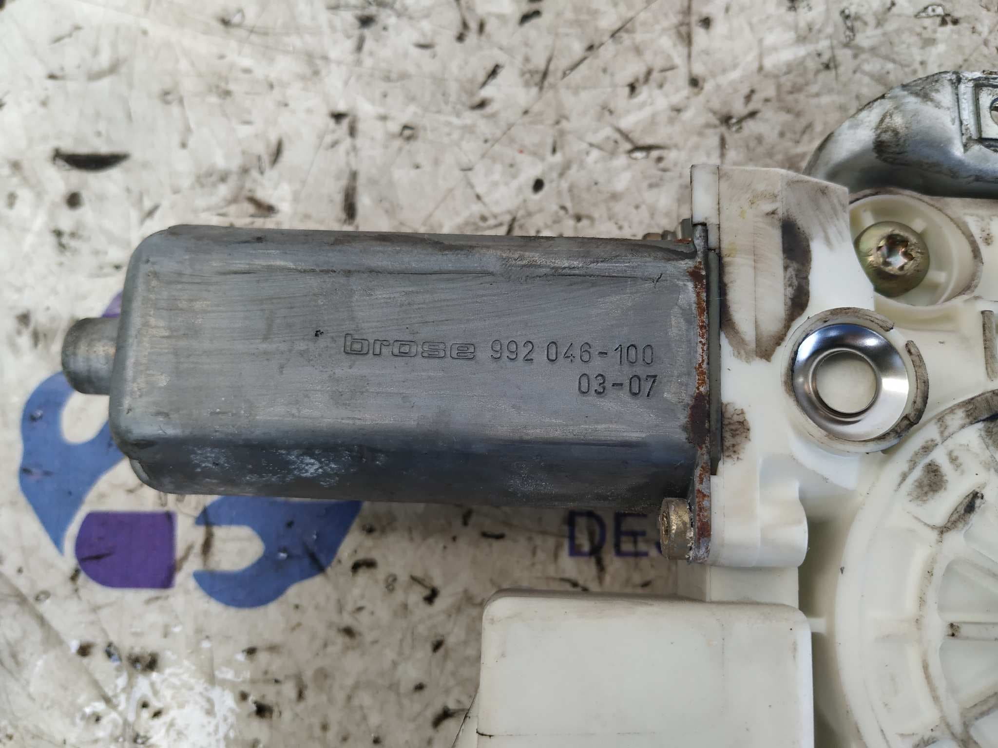 Recambio de ELEVALUNAS DELANTERO DERECHO para TOYOTA AVENSIS BERLINA (T25) 2.0 D4-D Executive Berlina (5-ptas.) 1CDFTV referencia OEM IAM 999060101   - AZUL 2