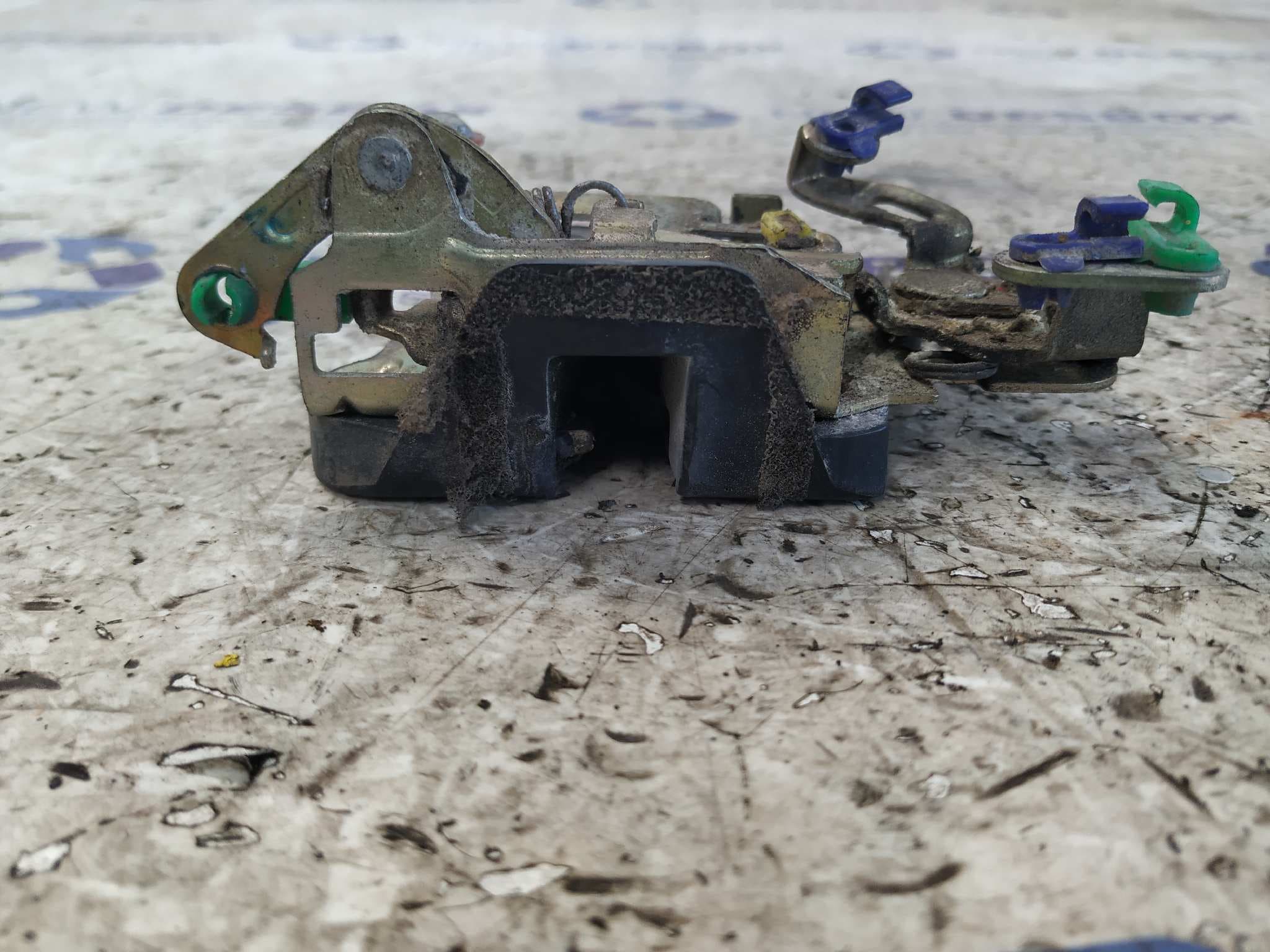 Recambio de CERRADURA PUERTA DELANTERA IZQUIERDA para OPEL MONTEREY Básico 4JG2TC referencia OEM IAM    - GRIS 2