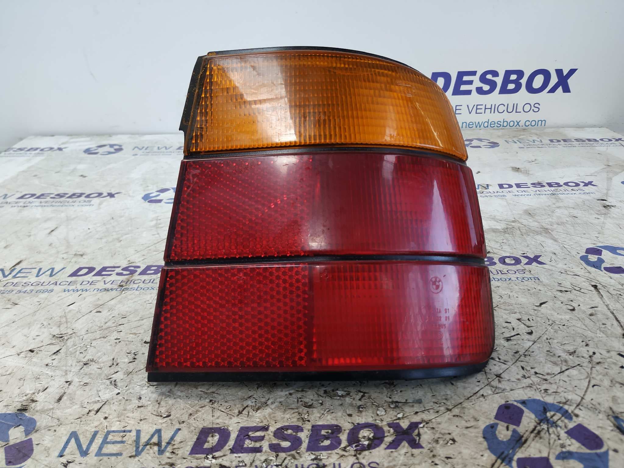Recambio de PILOTO TRASERO DERECHO para BMW SERIE 5 BERLINA (E34) referencia OEM IAM 1384010