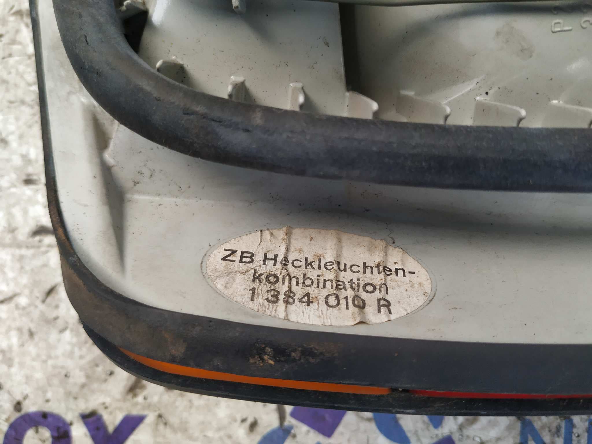 Recambio de PILOTO TRASERO DERECHO para BMW SERIE 5 BERLINA (E34) referencia OEM IAM 1384010 3