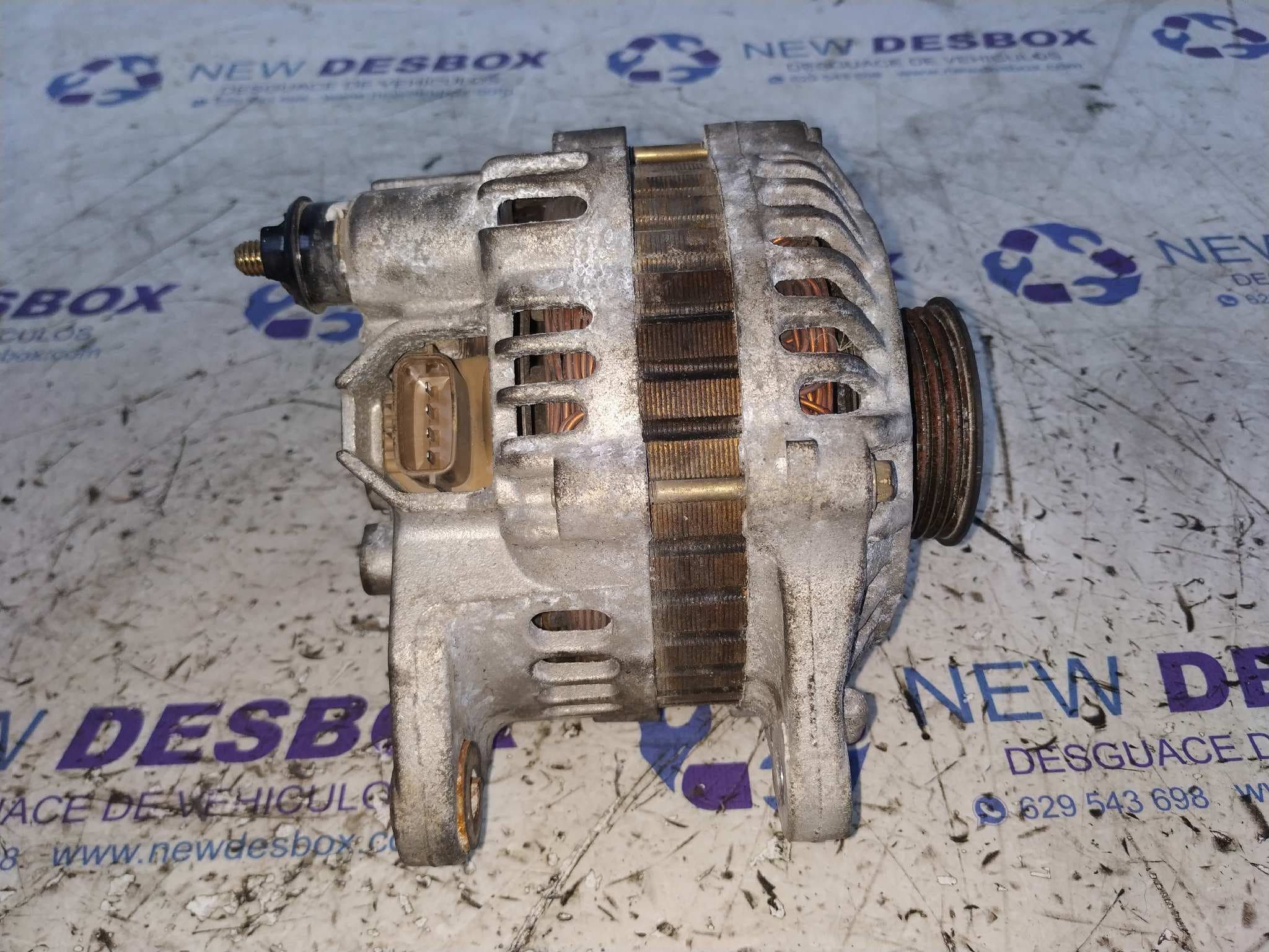 Recambio de ALTERNADOR para MITSUBISHI MONTERO PININ (H60/H70) 2000 GDI (5-ptas.) 4G94 referencia OEM IAM MD360635   - GRIS 2