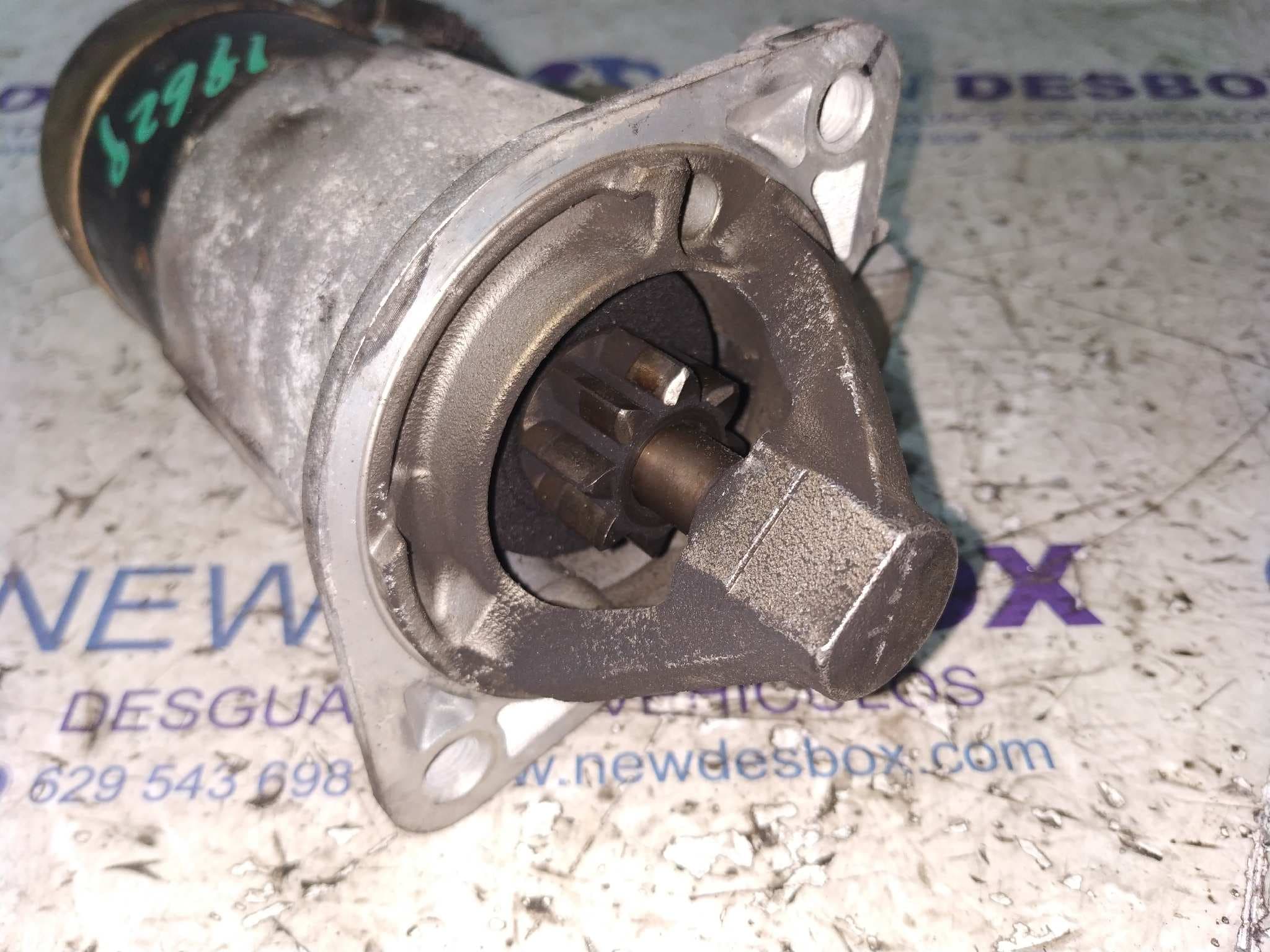 Recambio de MOTOR ARRANQUE para MITSUBISHI MONTERO PININ (H60/H70) 2000 GDI (5-ptas.) 4G94 referencia OEM IAM MD360368   - GRIS 2