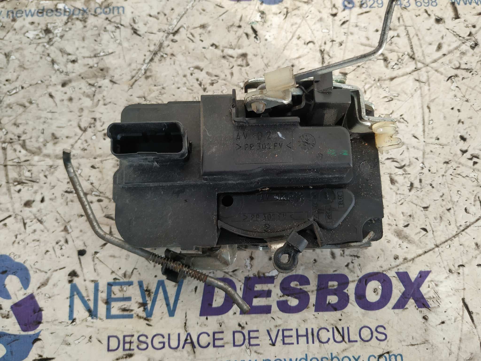 Recambio de CERRADURA PUERTA DELANTERA DERECHA para CITROEN BERLINGO CUADRO L1 9HW referencia OEM IAM - BLANCO