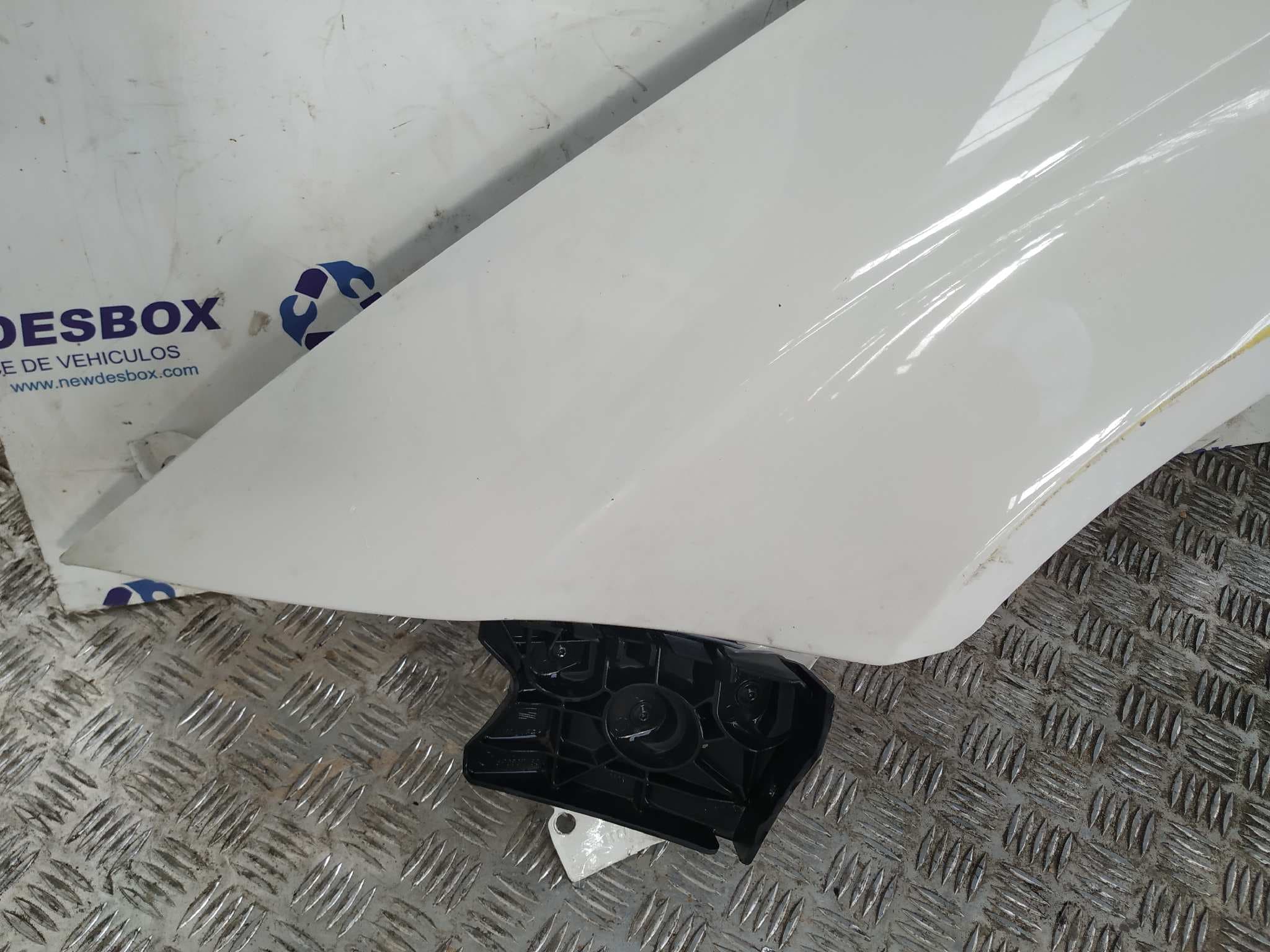 Recambio de ALETA DELANTERA IZQUIERDA para SEAT ALTEA XL (5P5) Reference BSE referencia OEM IAM    - BLANCO 3