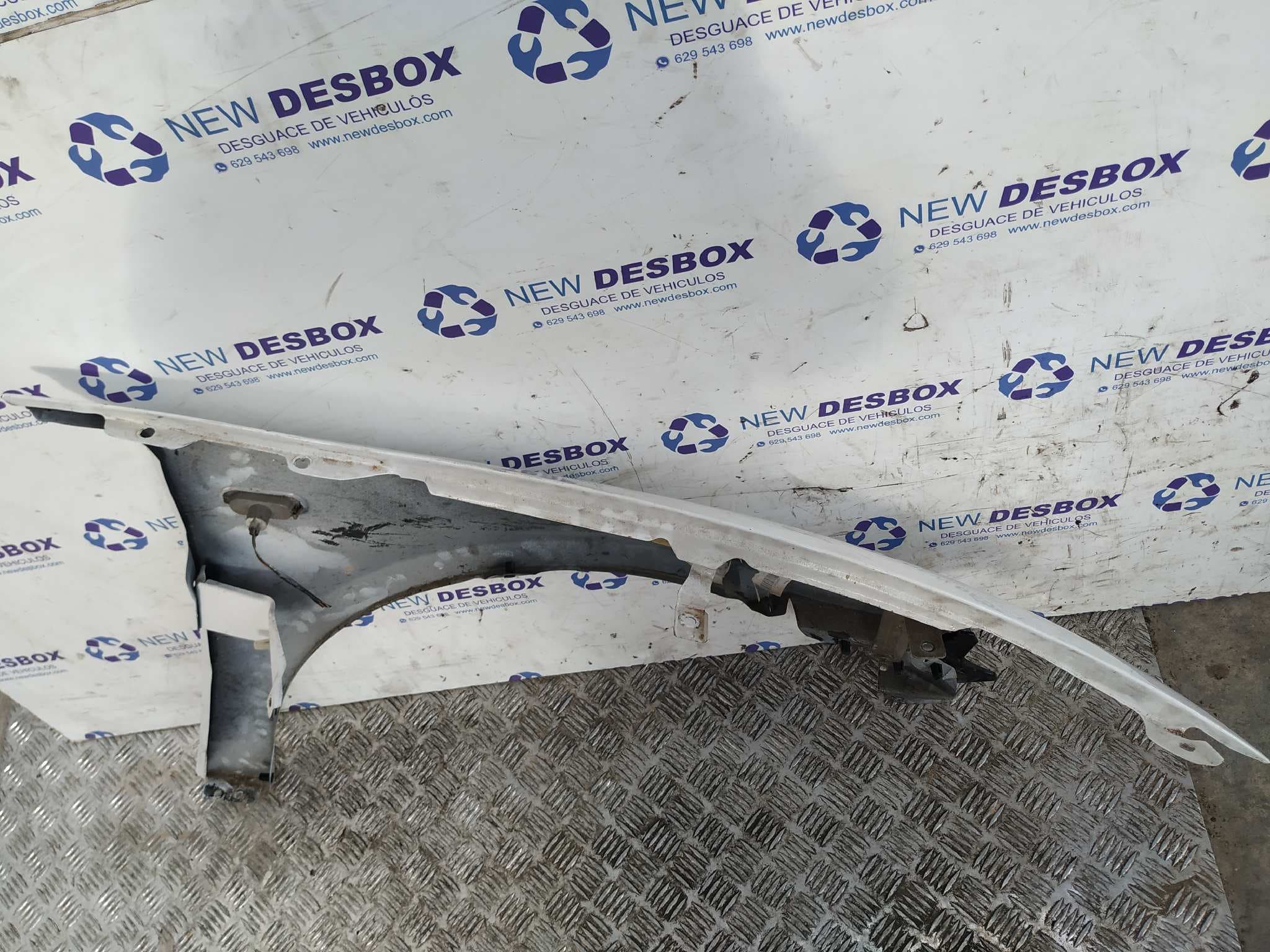 Recambio de ALETA DELANTERA IZQUIERDA para SEAT ALTEA XL (5P5) Reference BSE referencia OEM IAM    - BLANCO 6