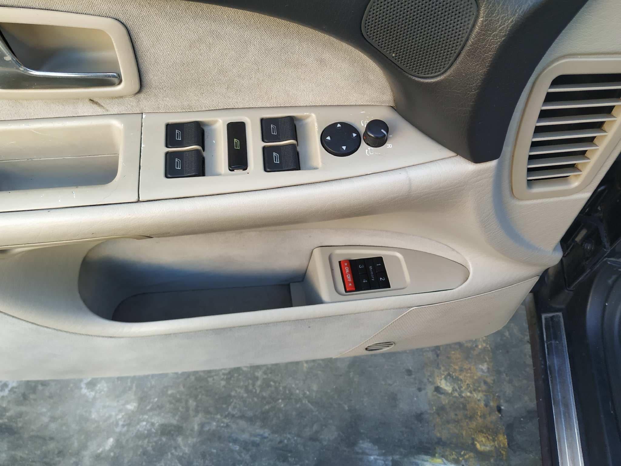 Recambio de RADIADOR AGUA para AUDI A8 (D2) 4.2 Quattro ABZ referencia OEM IAM 4D0121251  - NEGRO 3